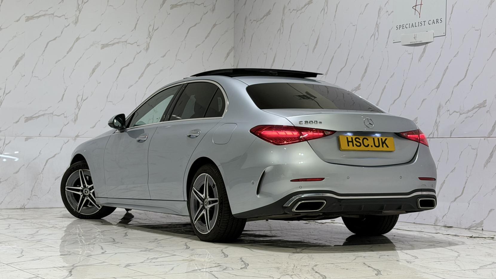 Mercedes-Benz C-Class view 4