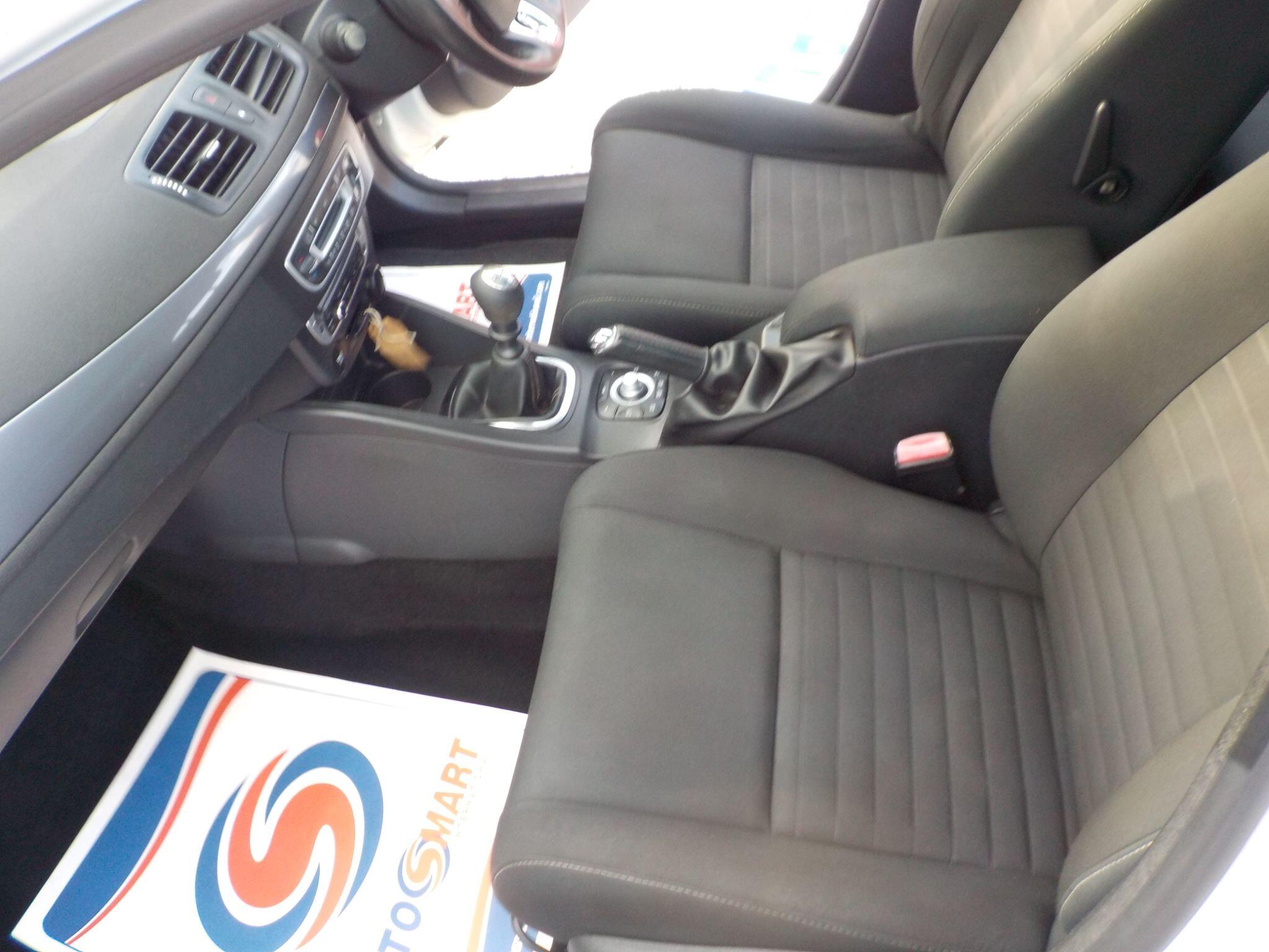 Renault Megane 1.5 dCi Limited Nav Euro 6 (s/s) 5dr