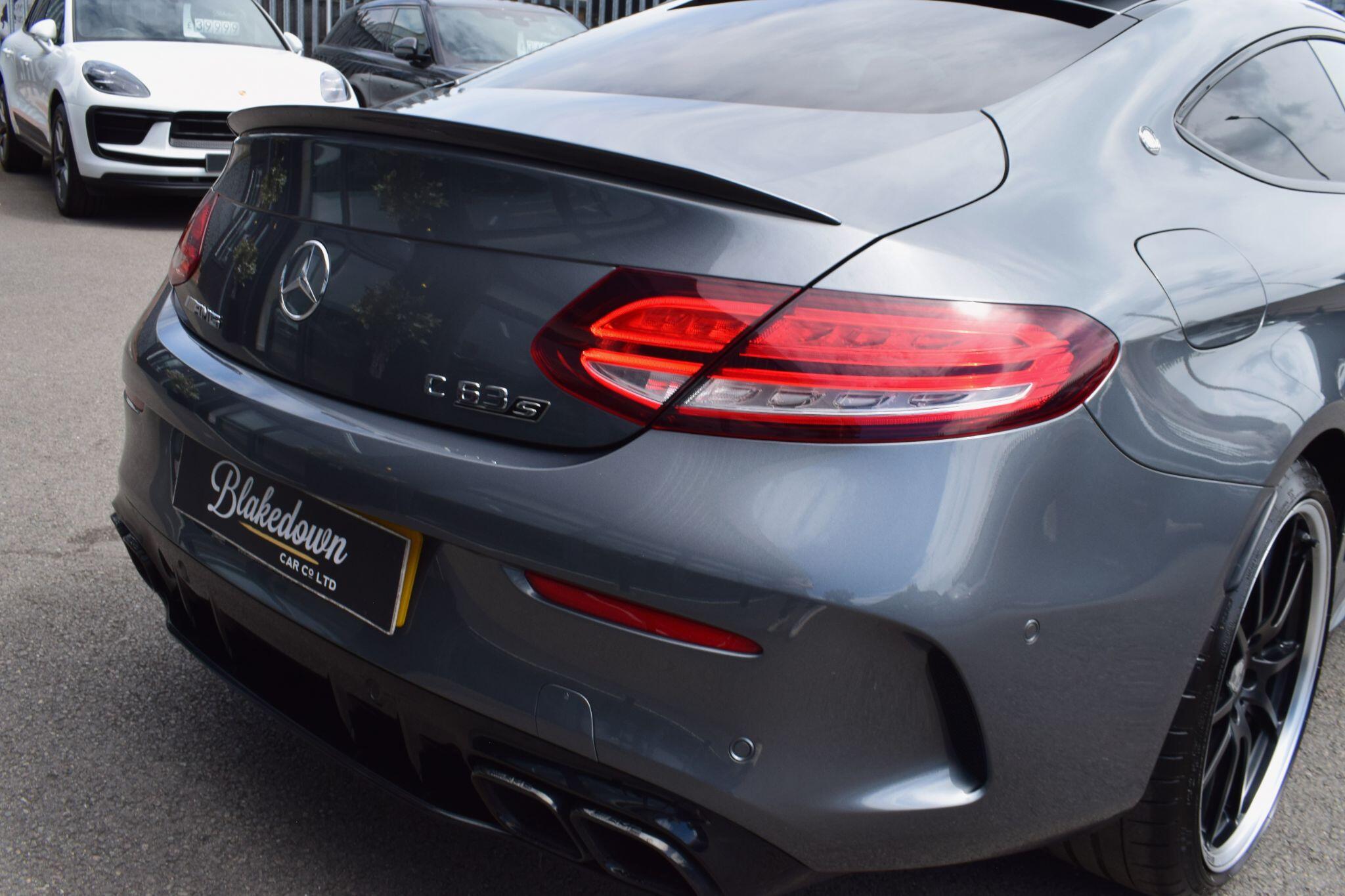 Mercedes-Benz C-Class view 51