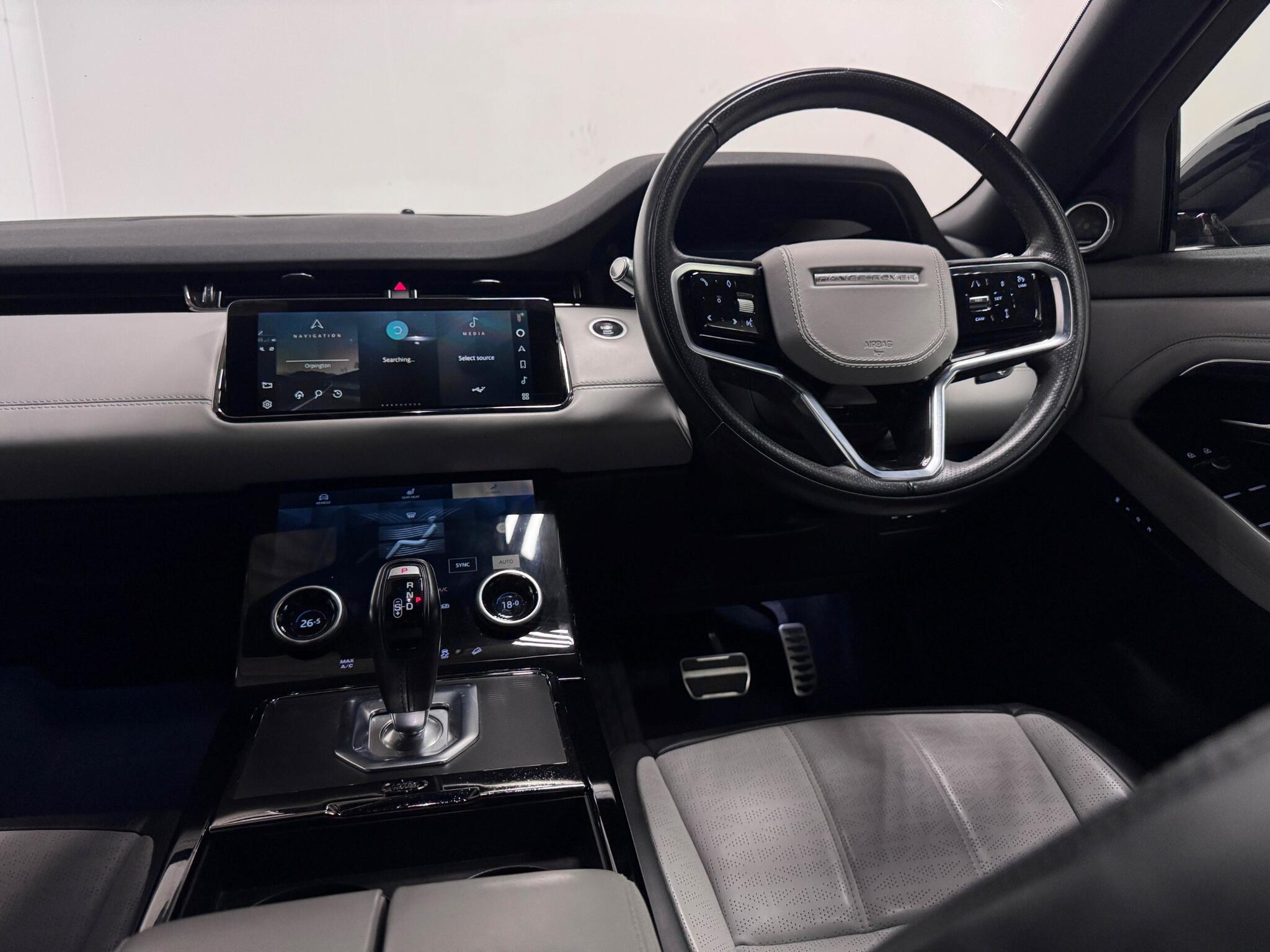 Land Rover Range Rover Evoque view 33