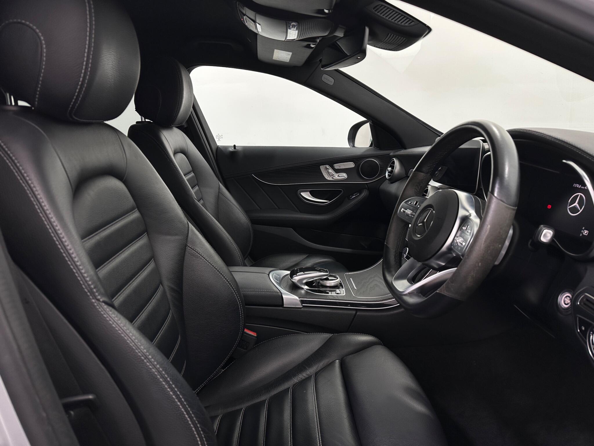 Mercedes-Benz C-Class view 34