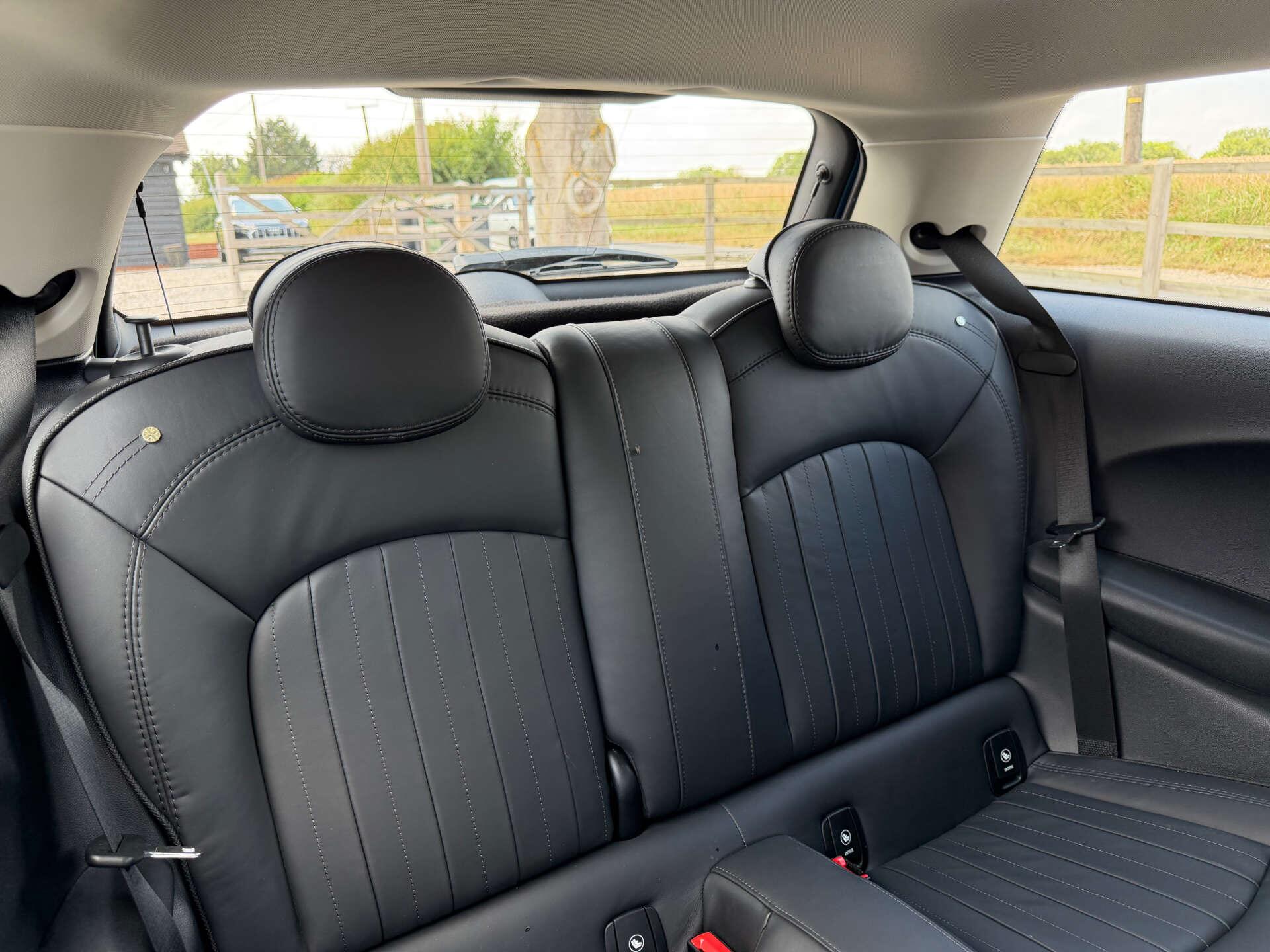 Mini Hatch view 13