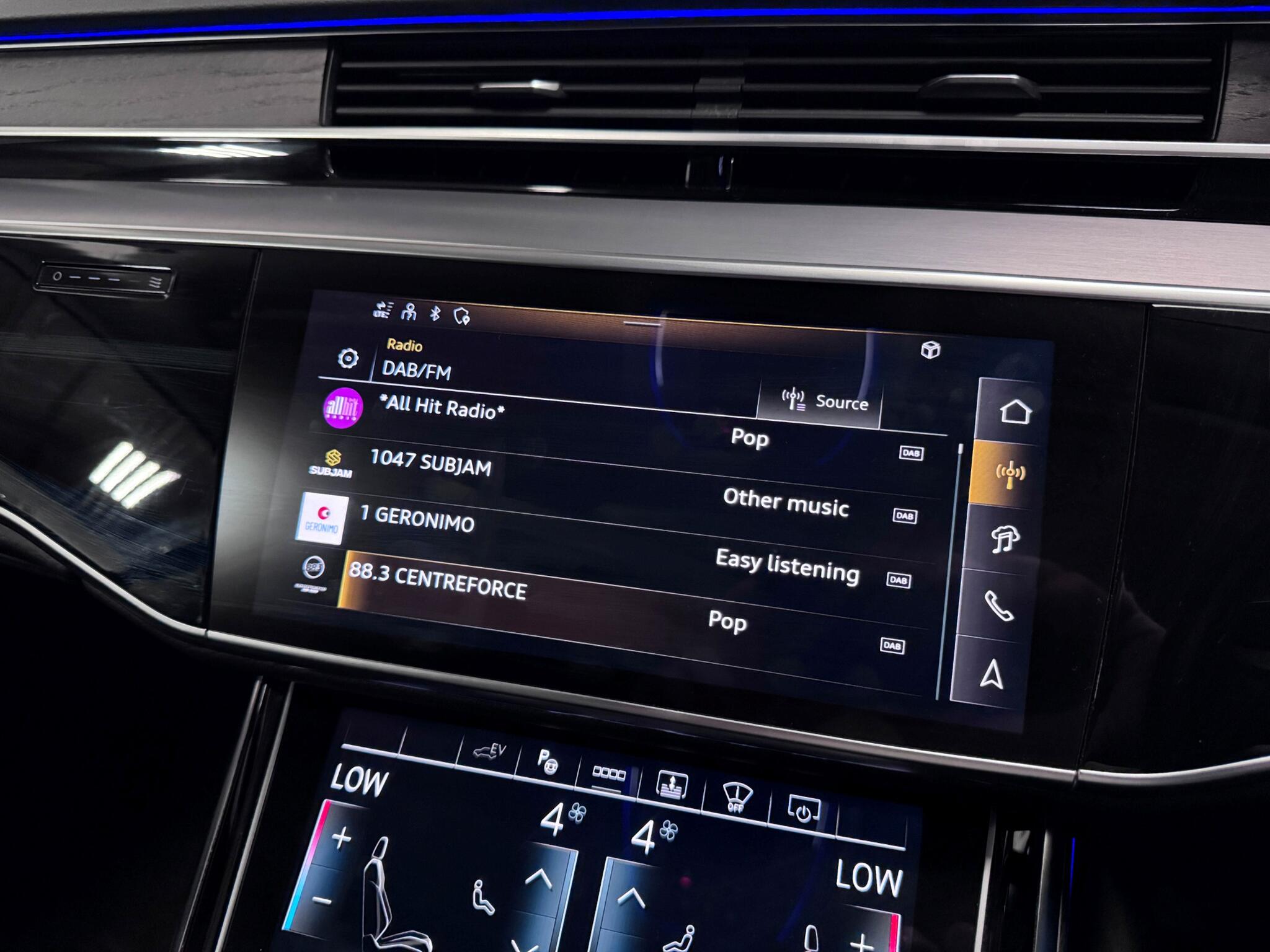 Audi A8 view 54