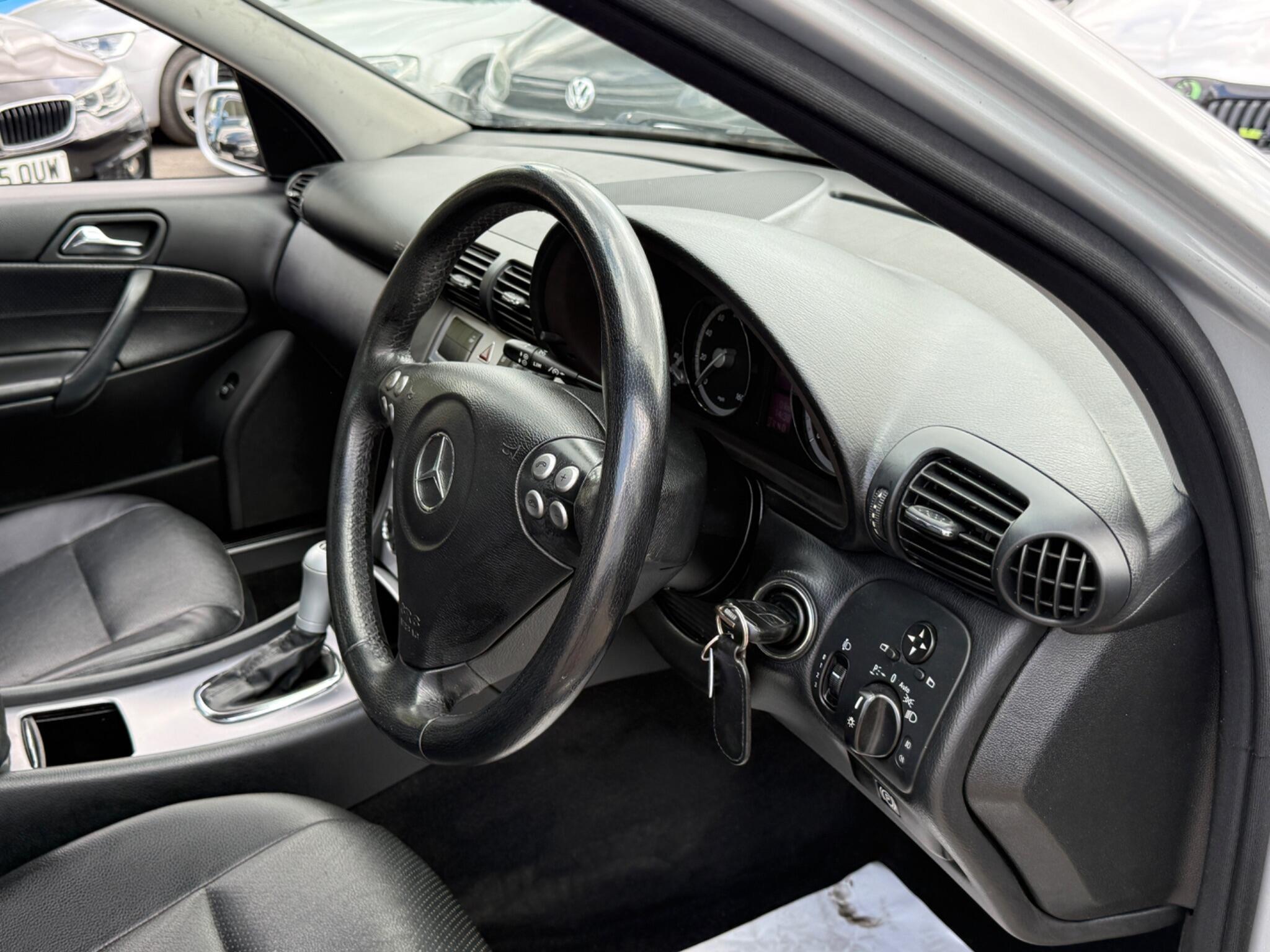 Mercedes-Benz C Class - Image 34