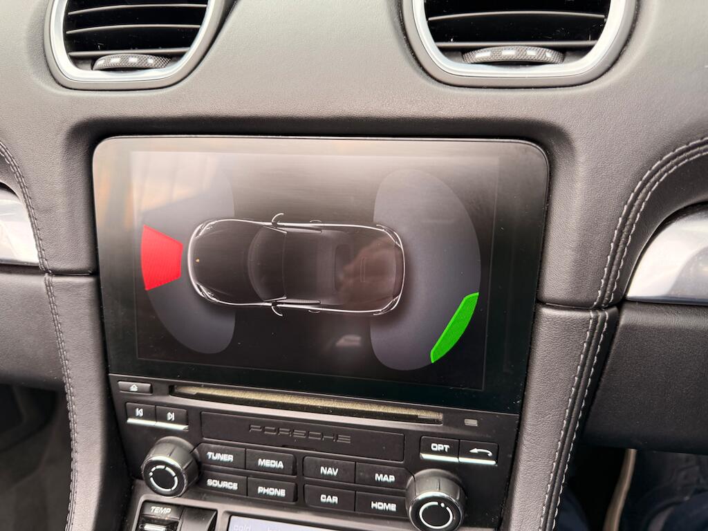Porsche Boxster view 33
