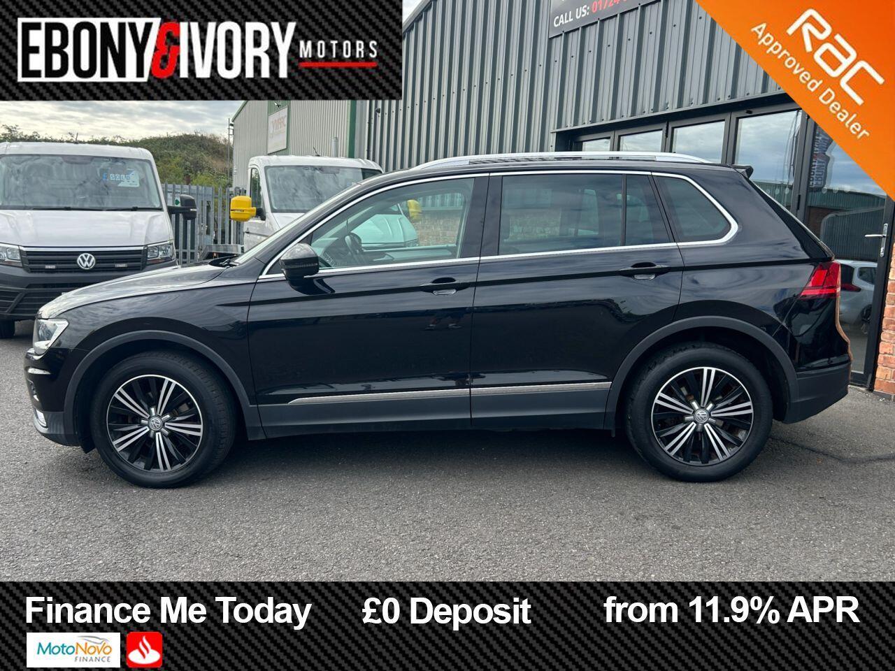 Volkswagen Tiguan view 2