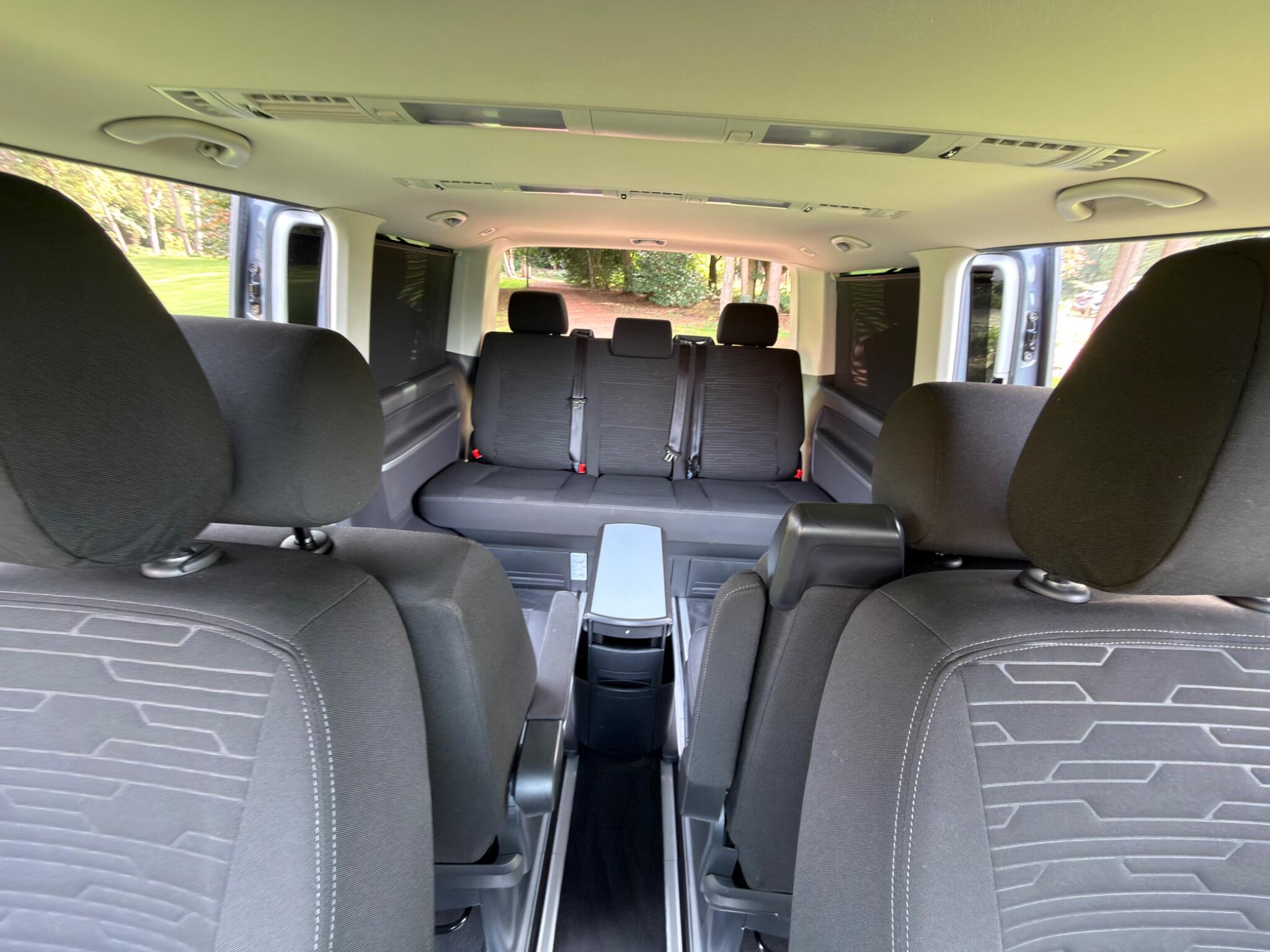 Volkswagen Caravelle view 17