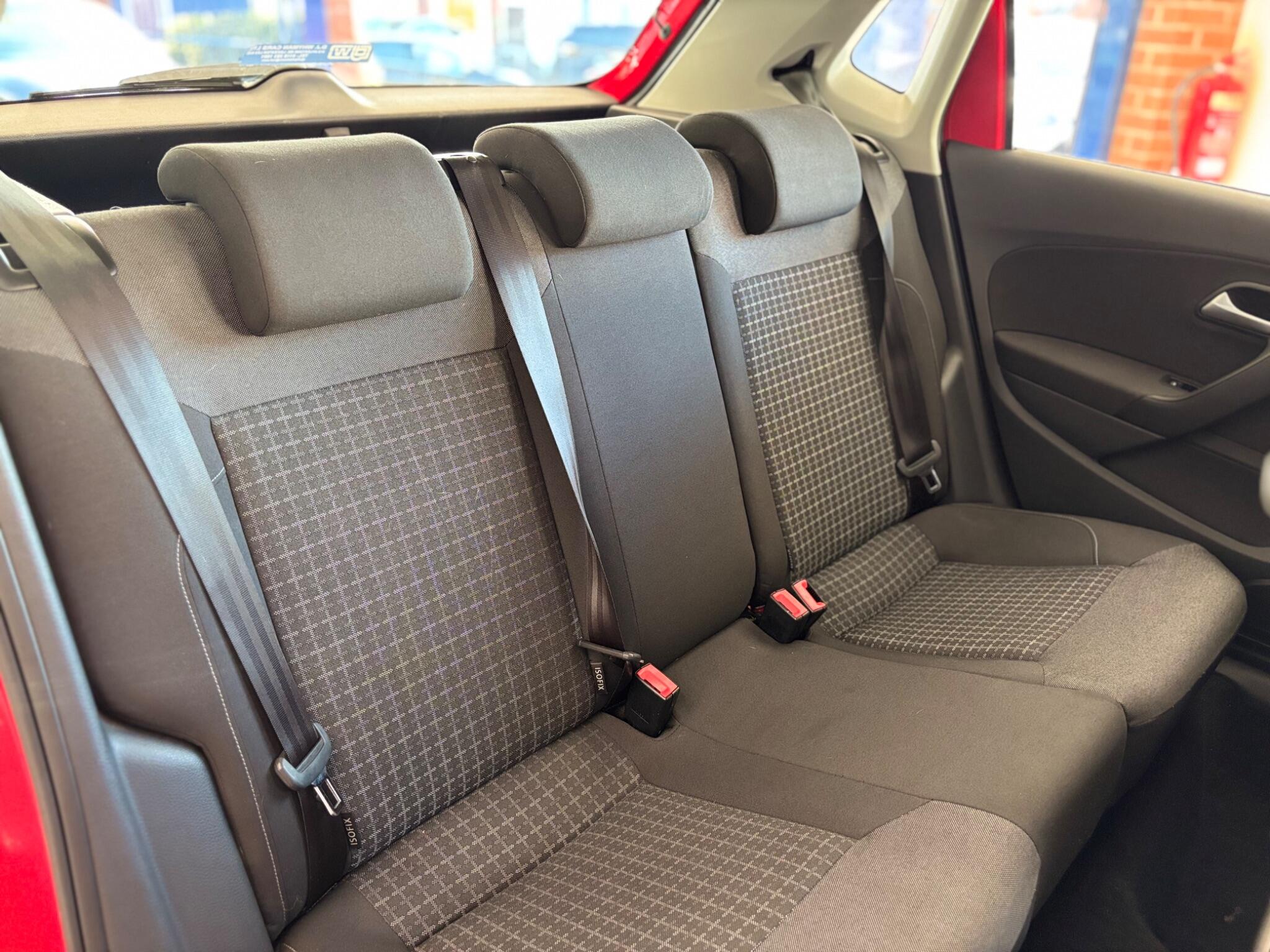 Volkswagen Polo view 13