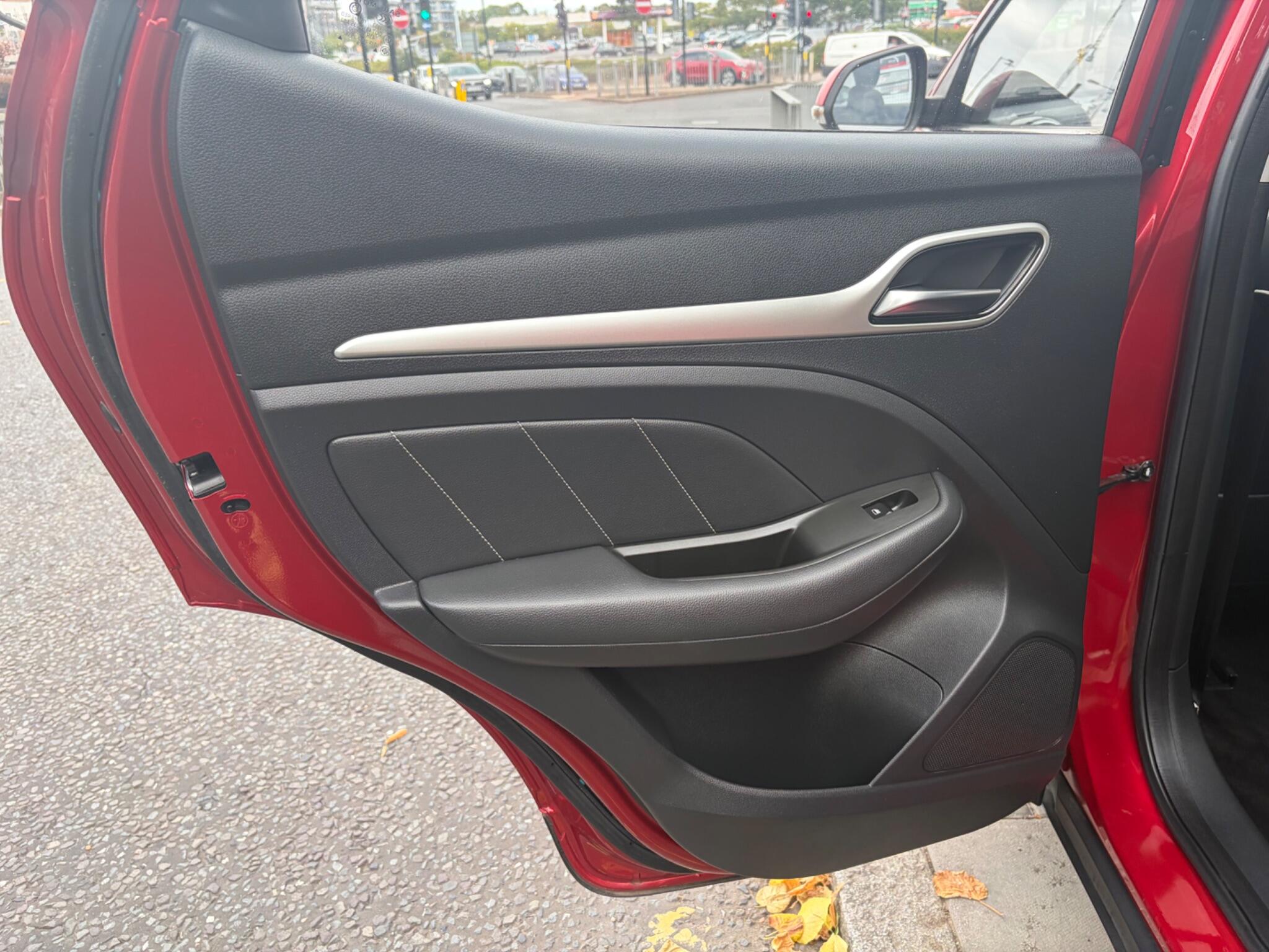 MG ZS view 78
