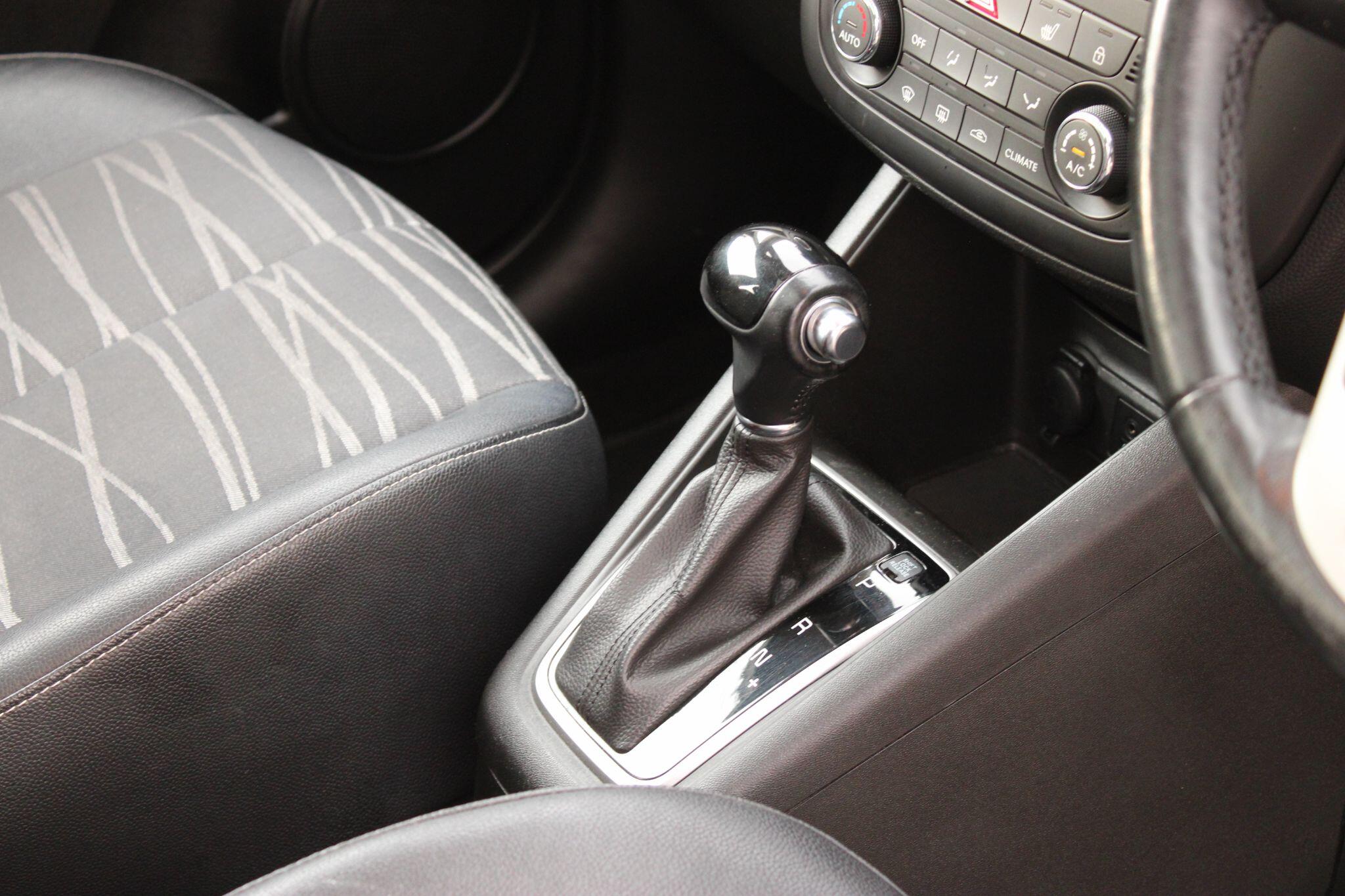 Kia Venga view 14