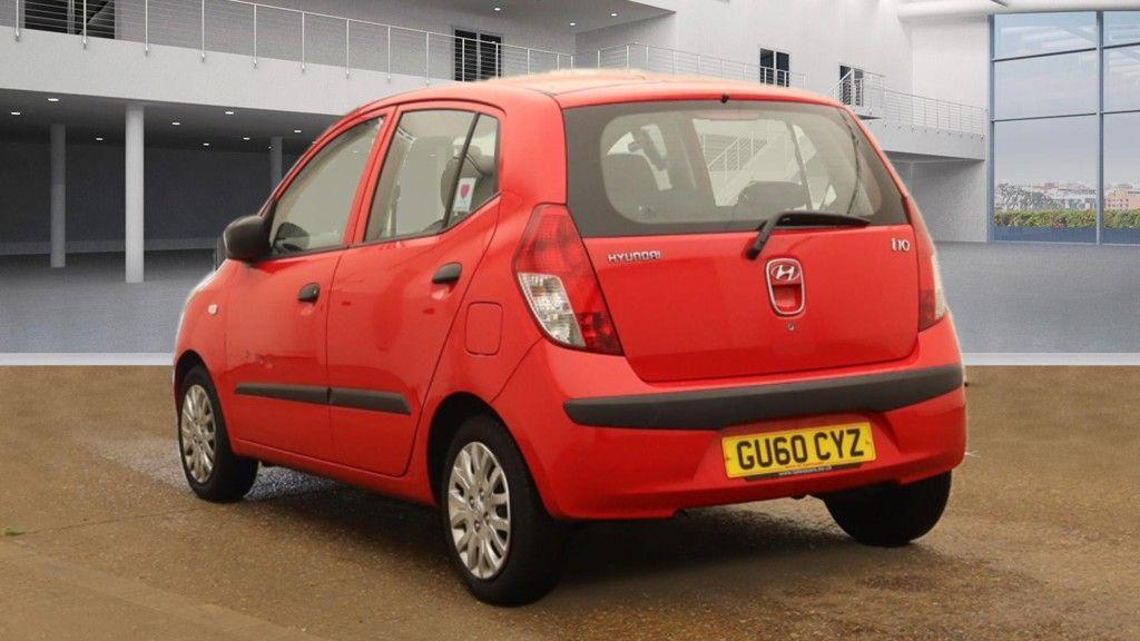 Hyundai i10 view 3