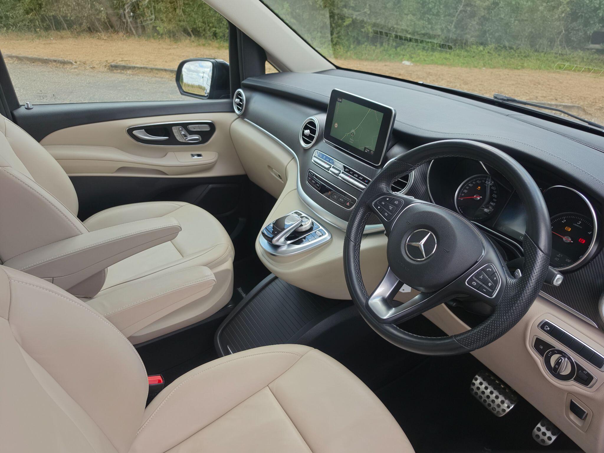 Mercedes-Benz V Class view 7