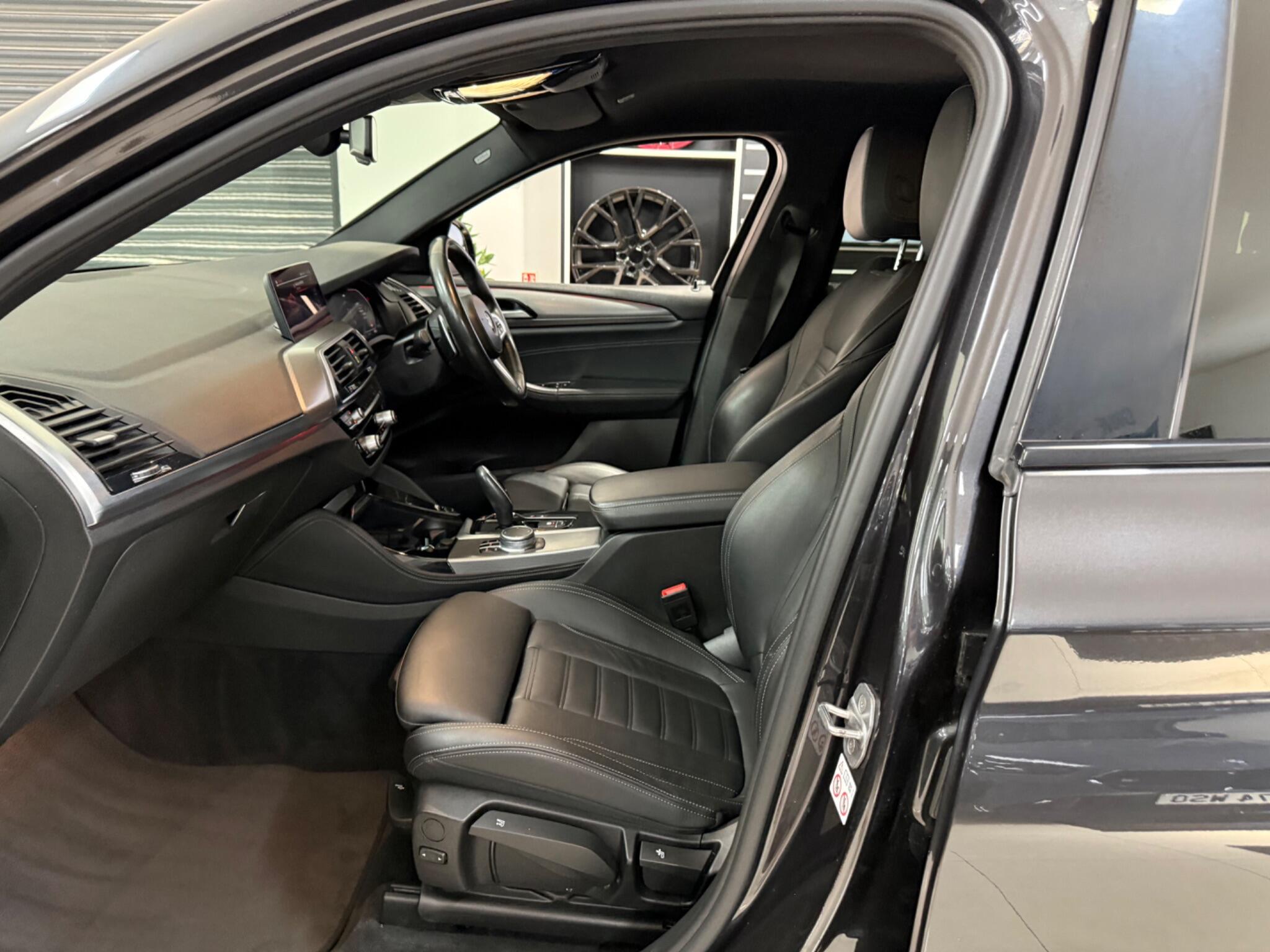 BMW X4 view 39