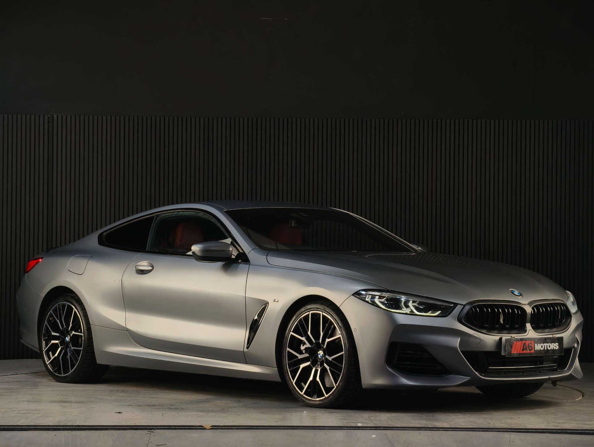 BMW 8 Series view 8