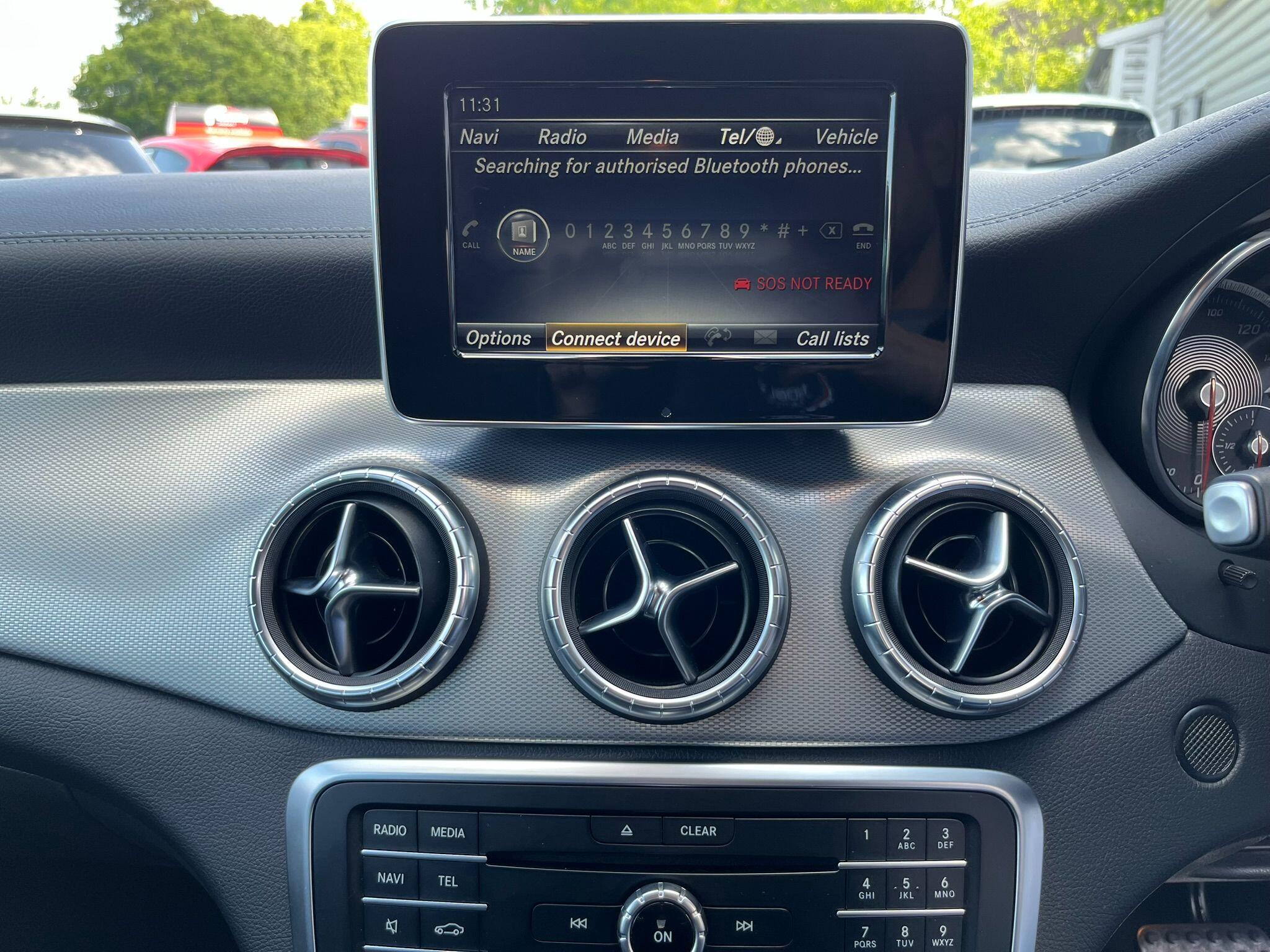 Mercedes-Benz Cla view 21