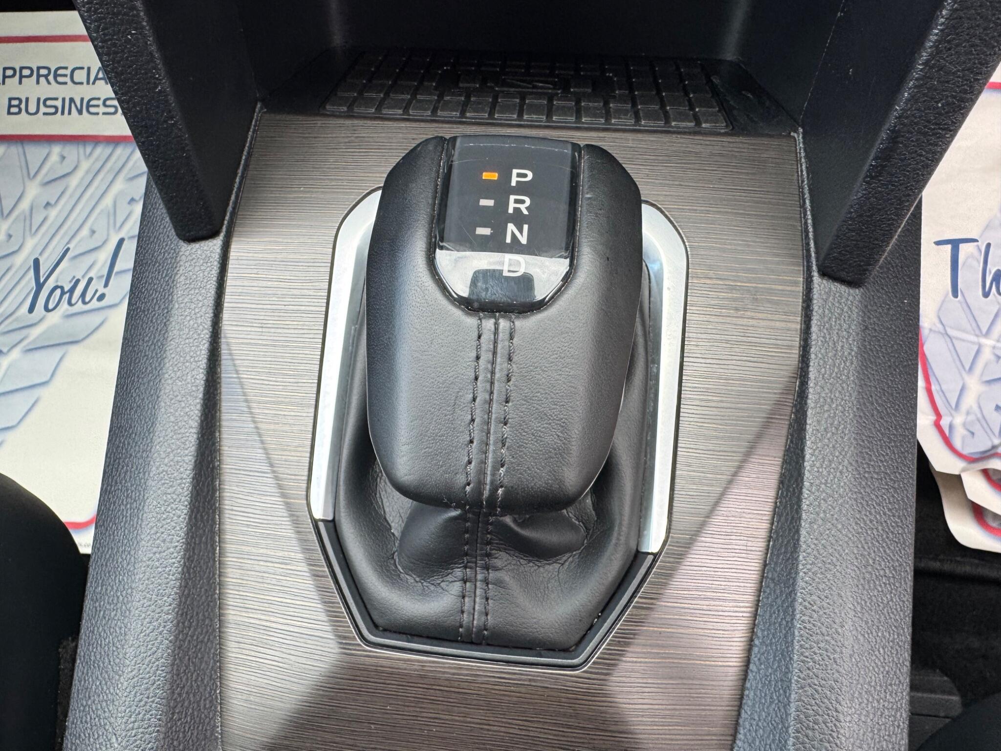 Volkswagen Amarok view 14