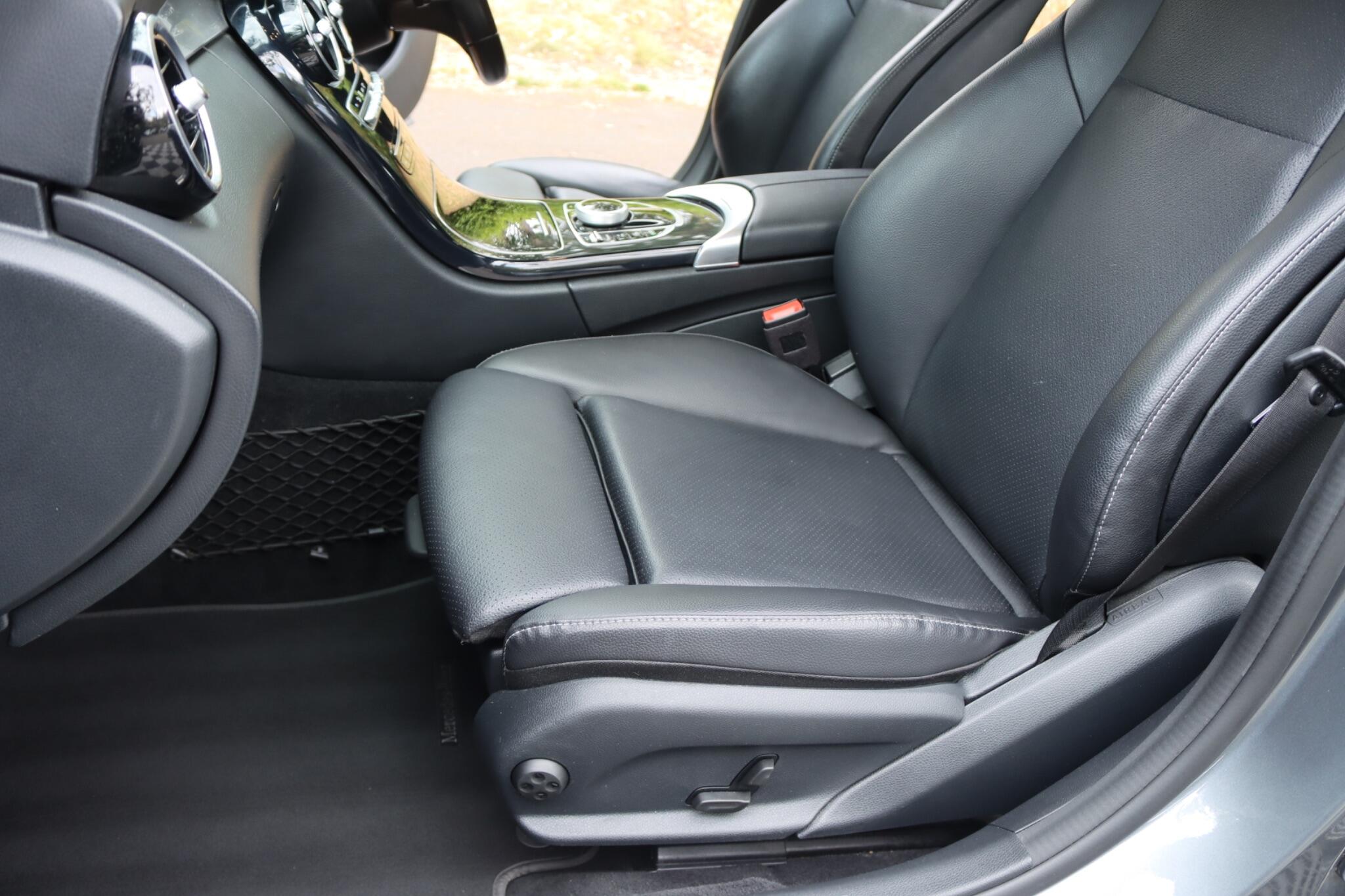 Mercedes-Benz C Class view 51