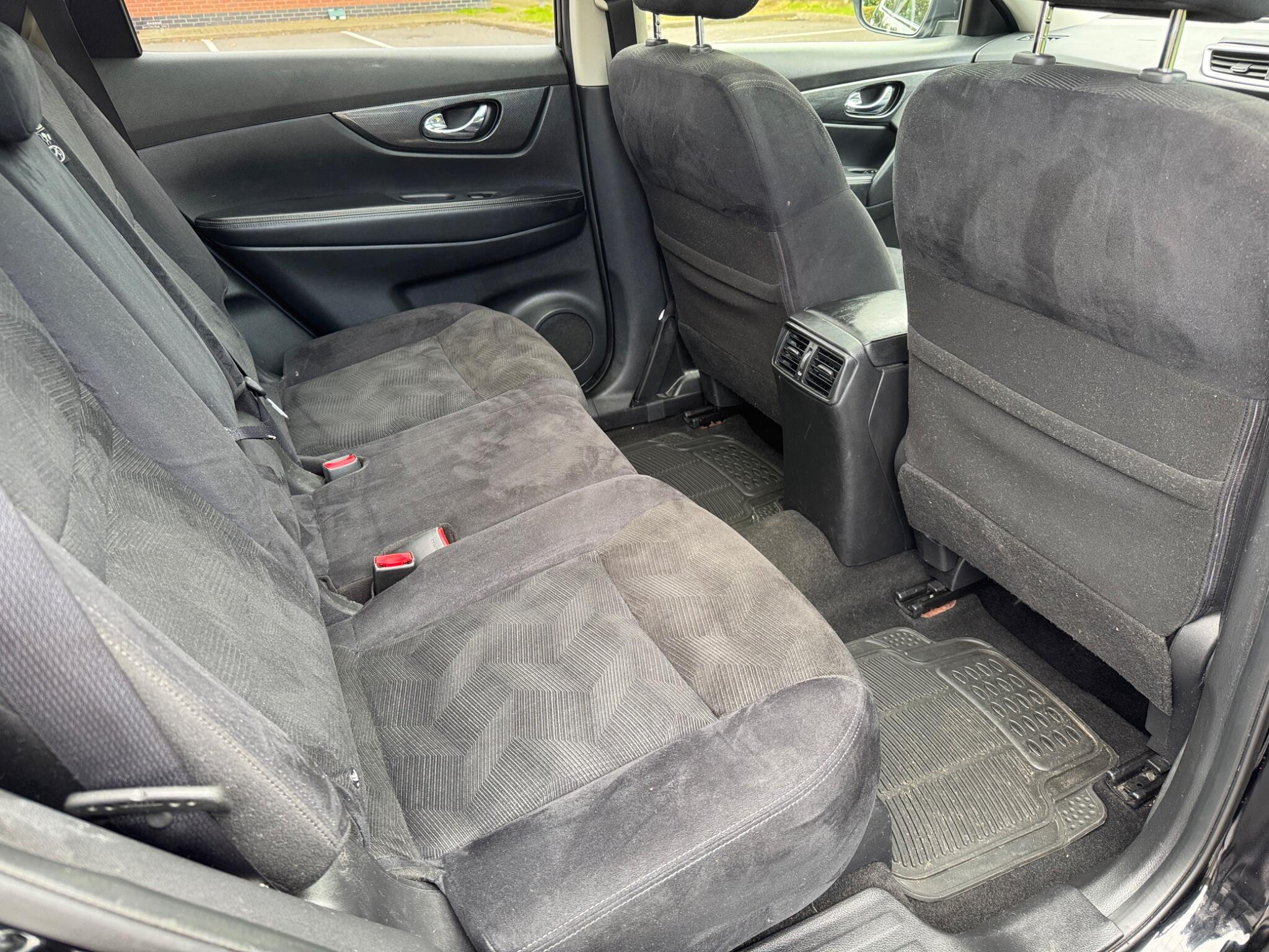 Nissan X-Trail view 27