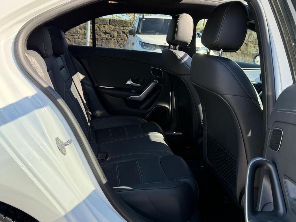 Mercedes-Benz A-Class view 22