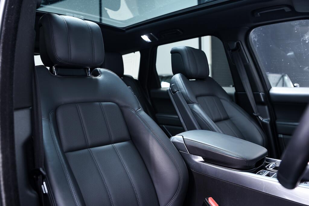 Land Rover Range Rover Sport view 11