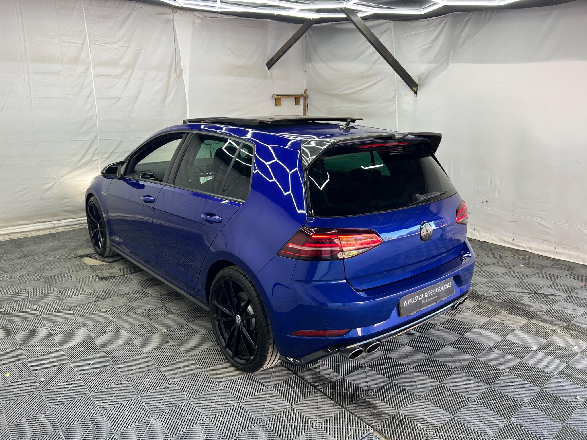 Volkswagen Golf view 4