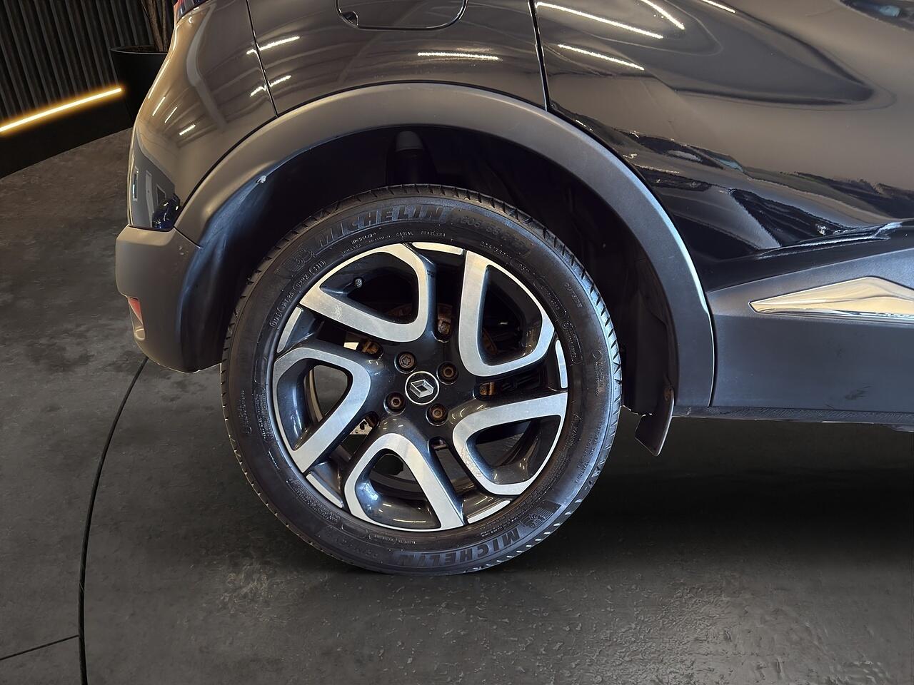 Renault Captur view 30