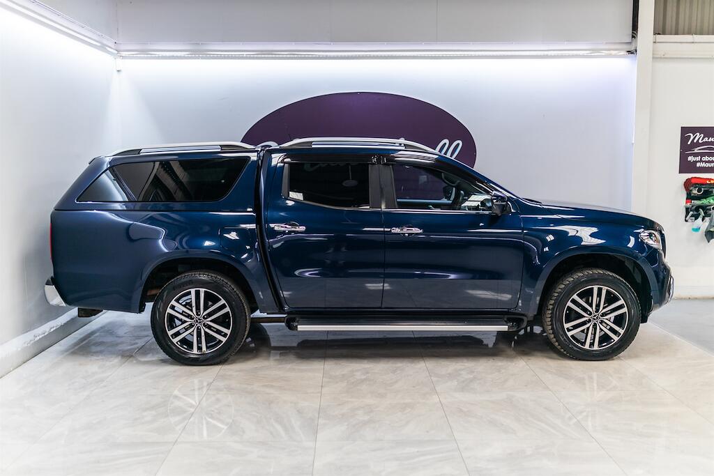 Mercedes-Benz X-Class view 2