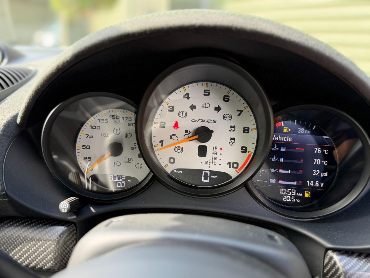 Porsche 718 Cayman view 48