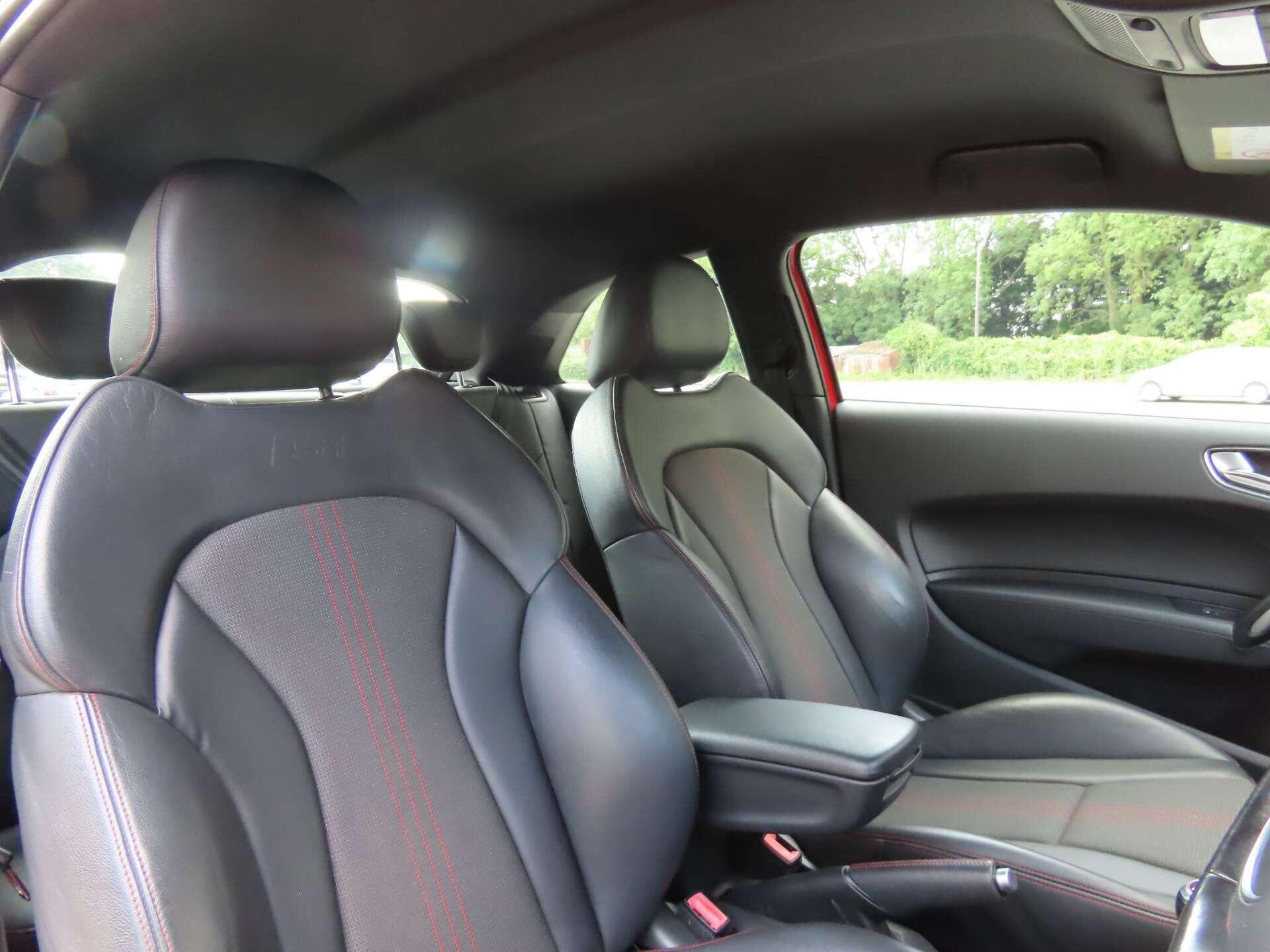 Audi S1 view 8