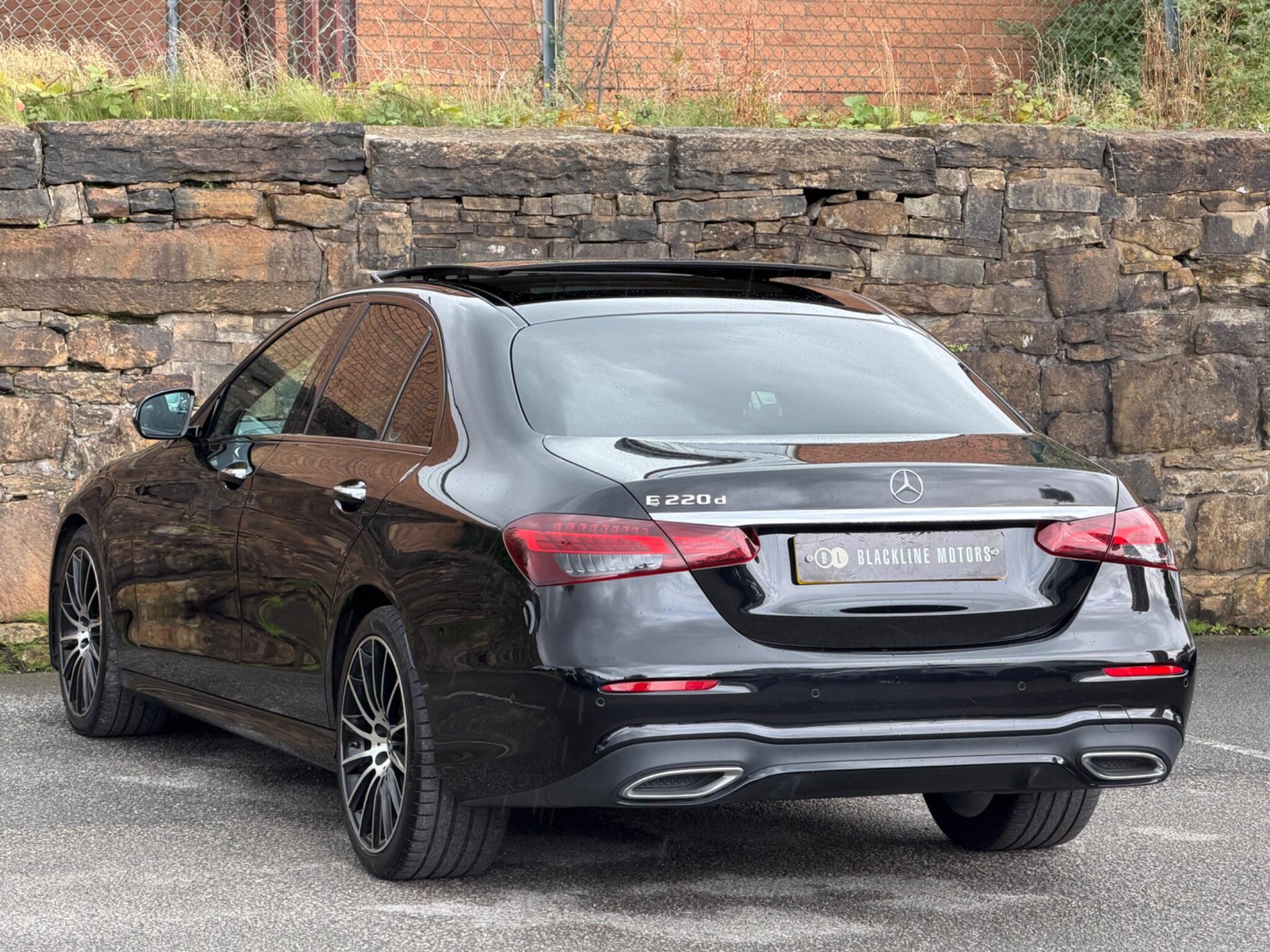 Mercedes-Benz E-Class view 5