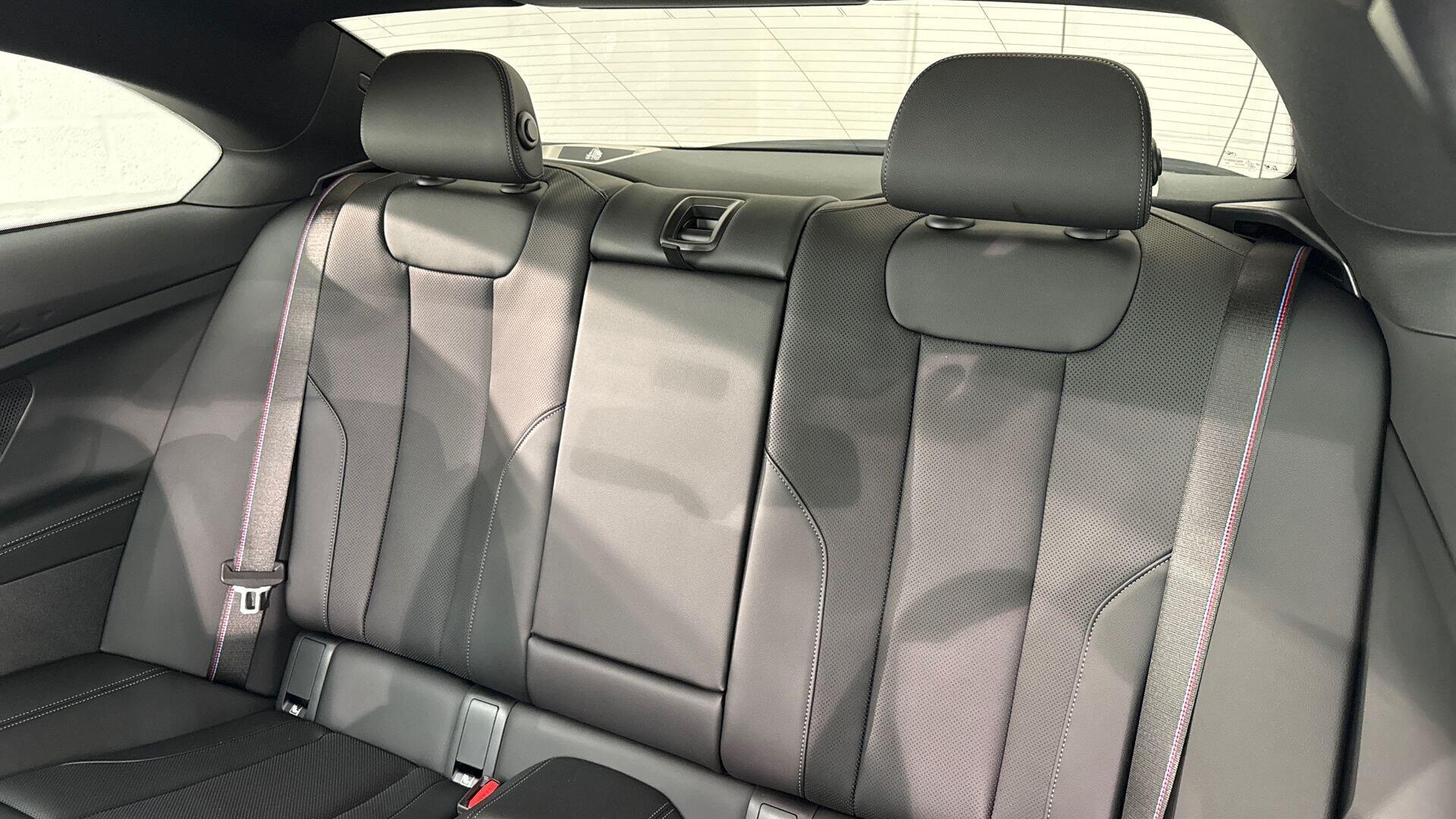 BMW 2 Series view 12
