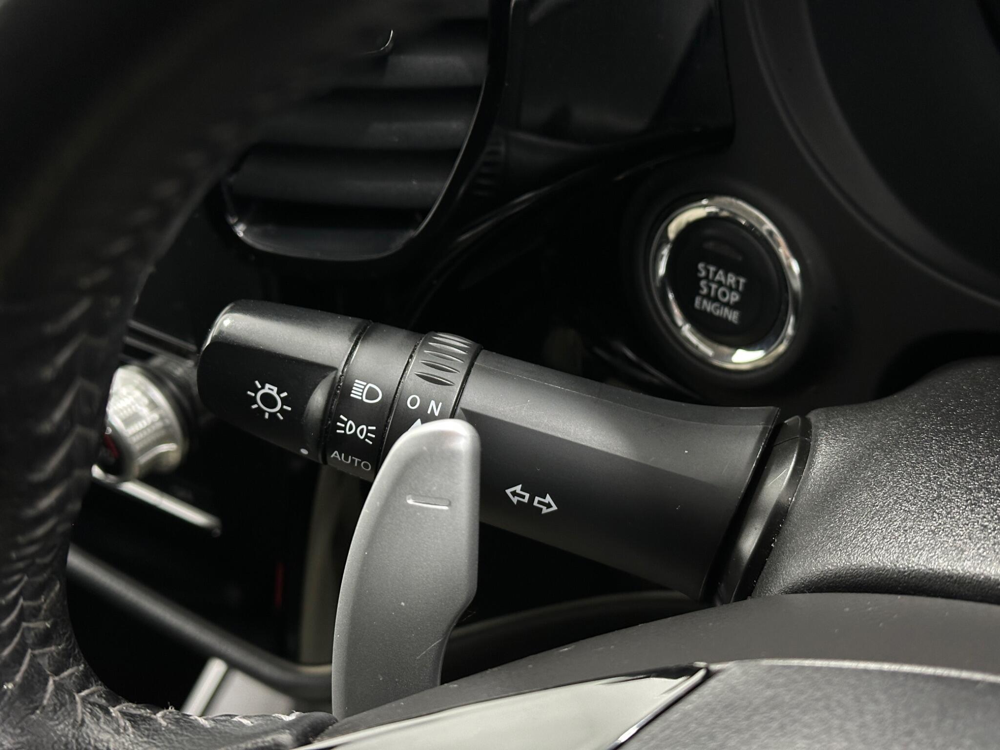 Mitsubishi Outlander view 14