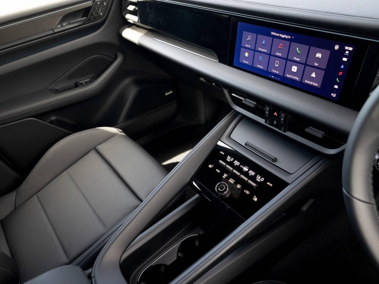 Porsche Macan view 57