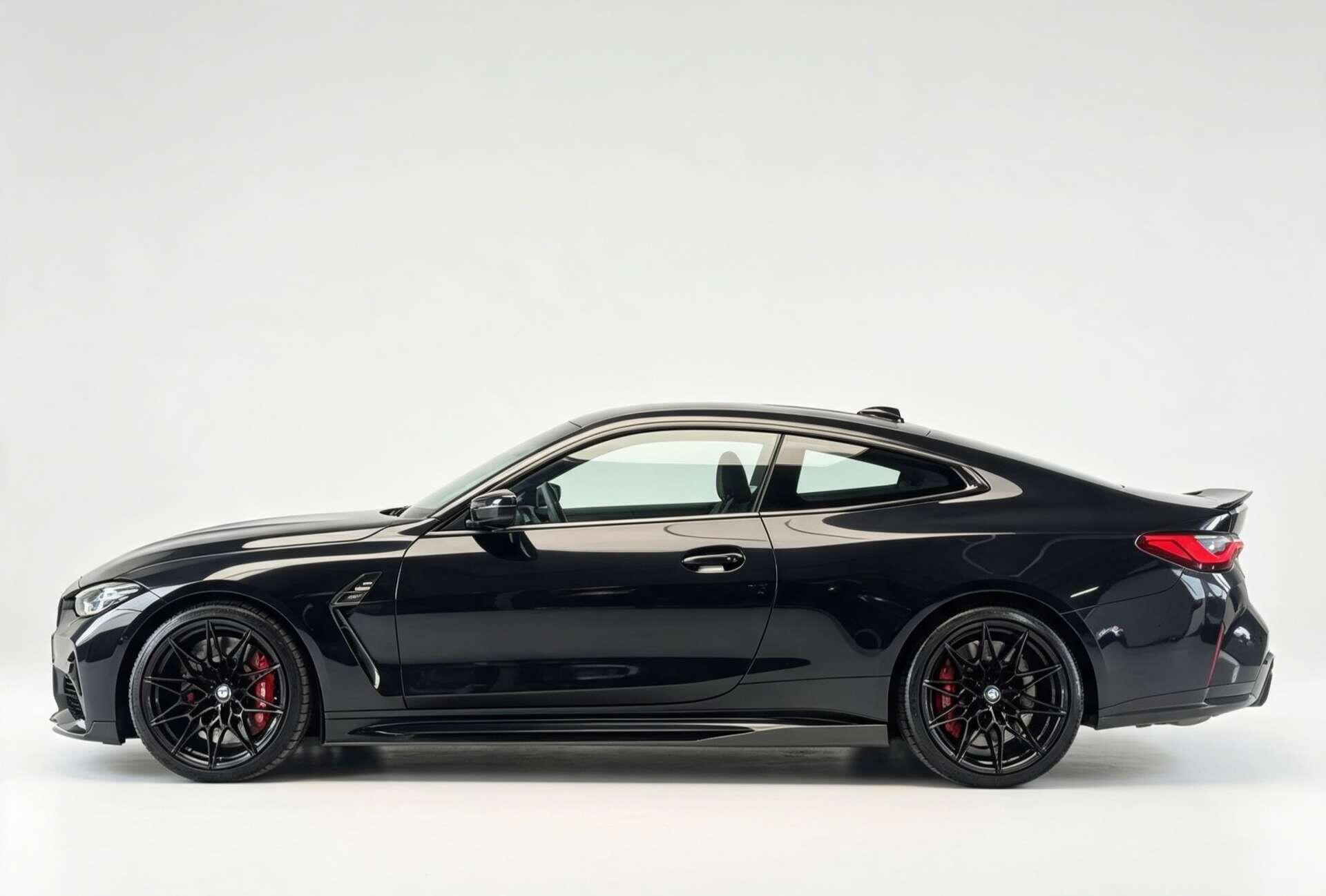 BMW M4 view 8