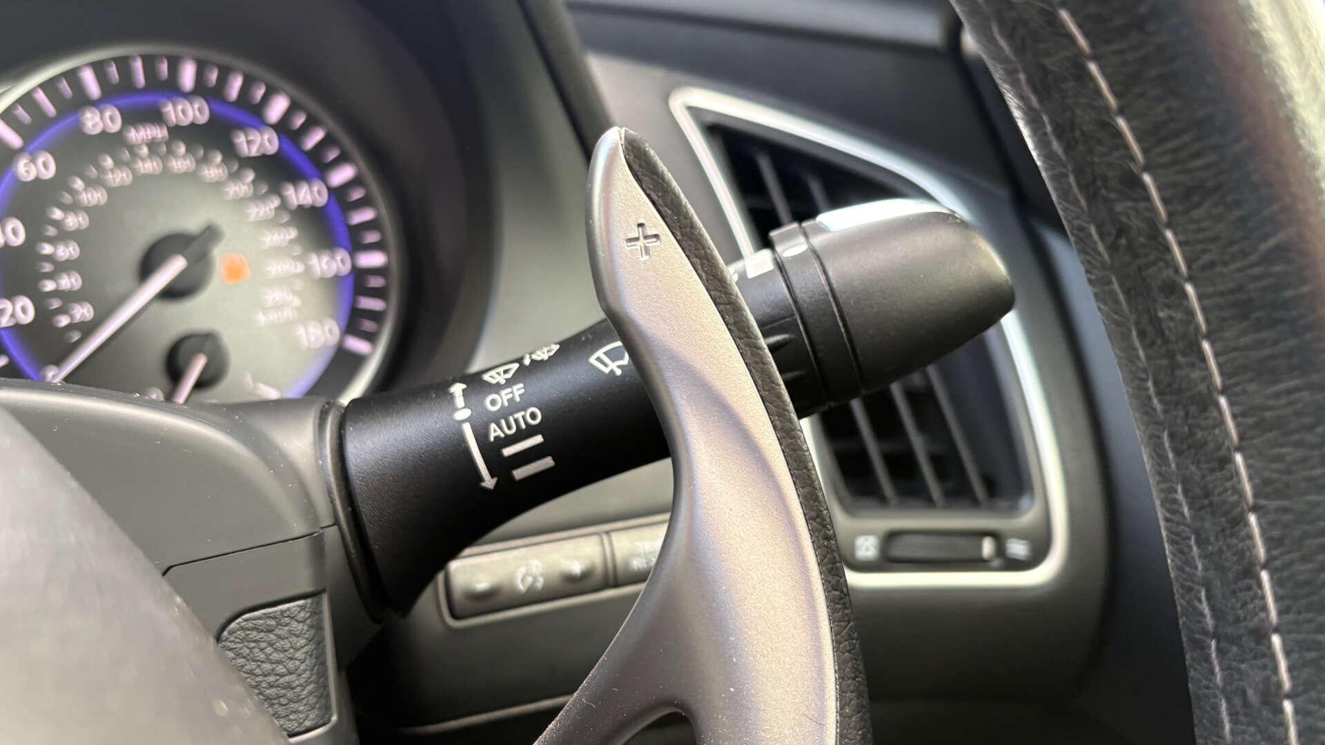 Infiniti Q50 view 20