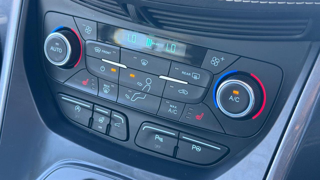 Ford Kuga view 32