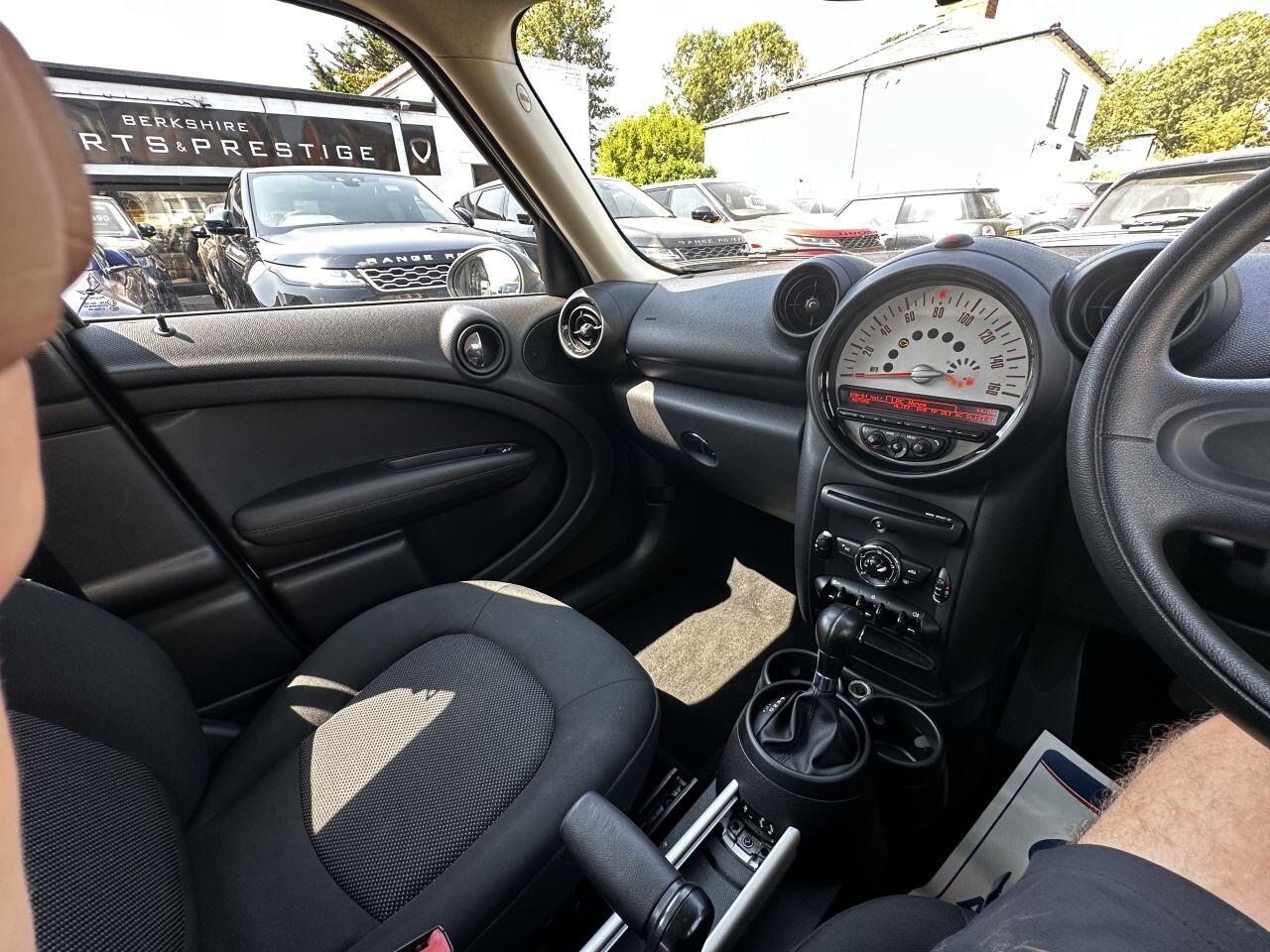 Mini Countryman view 28