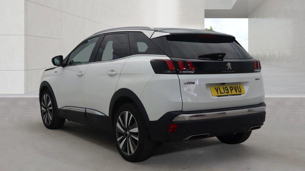 Peugeot 3008 view 5
