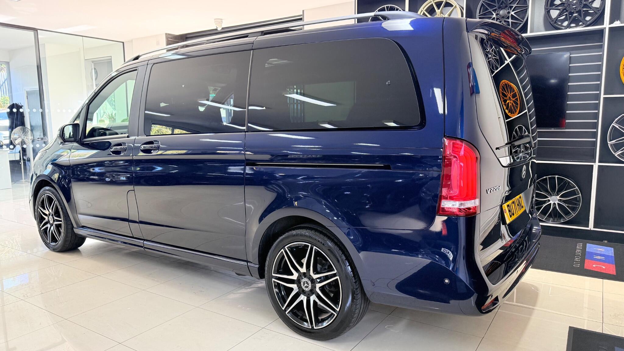 Mercedes-Benz V-Class view 56
