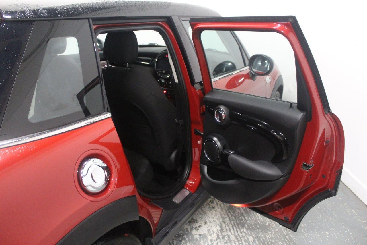 Mini Hatch view 24