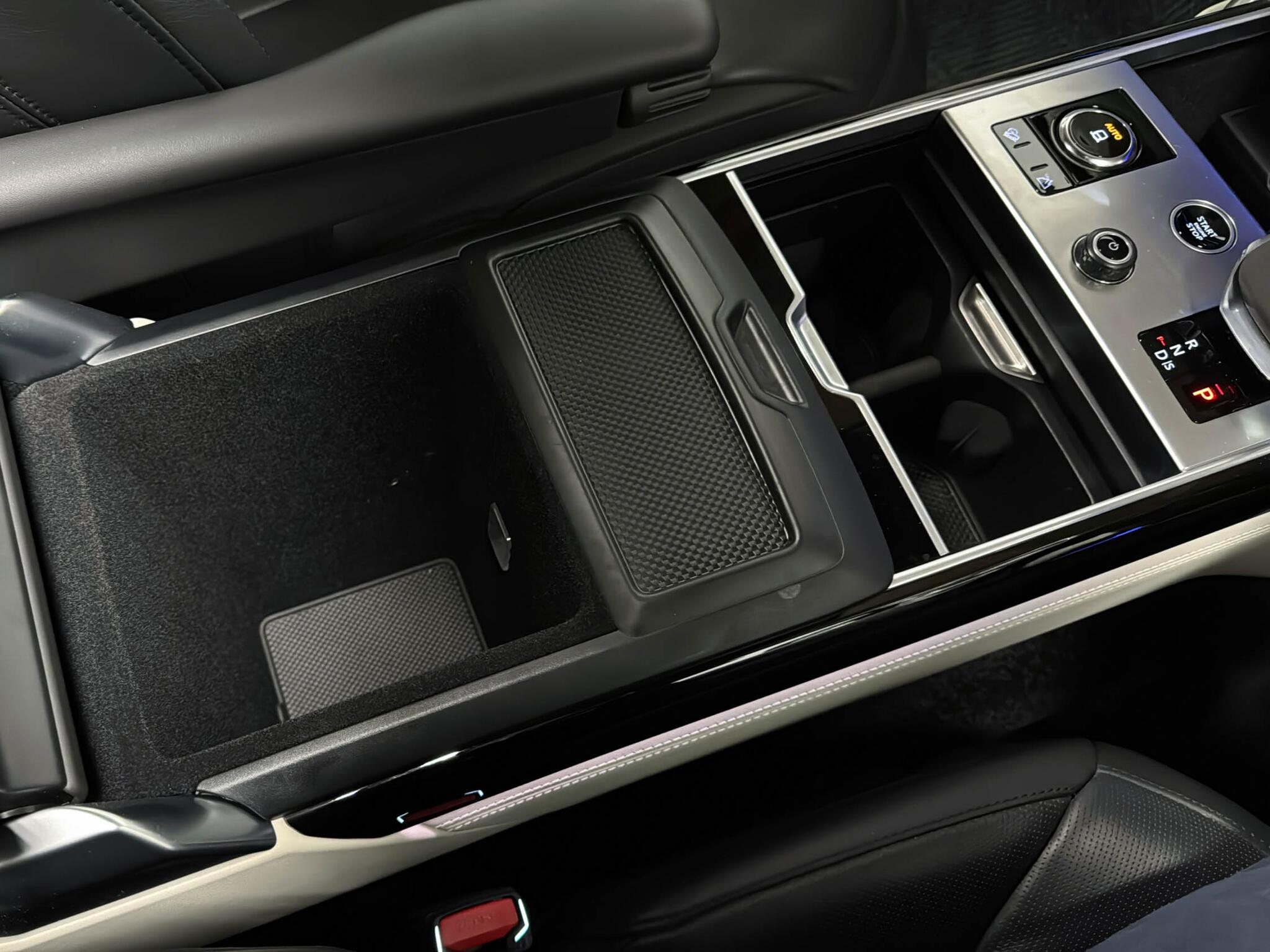 Land Rover Range Rover view 33