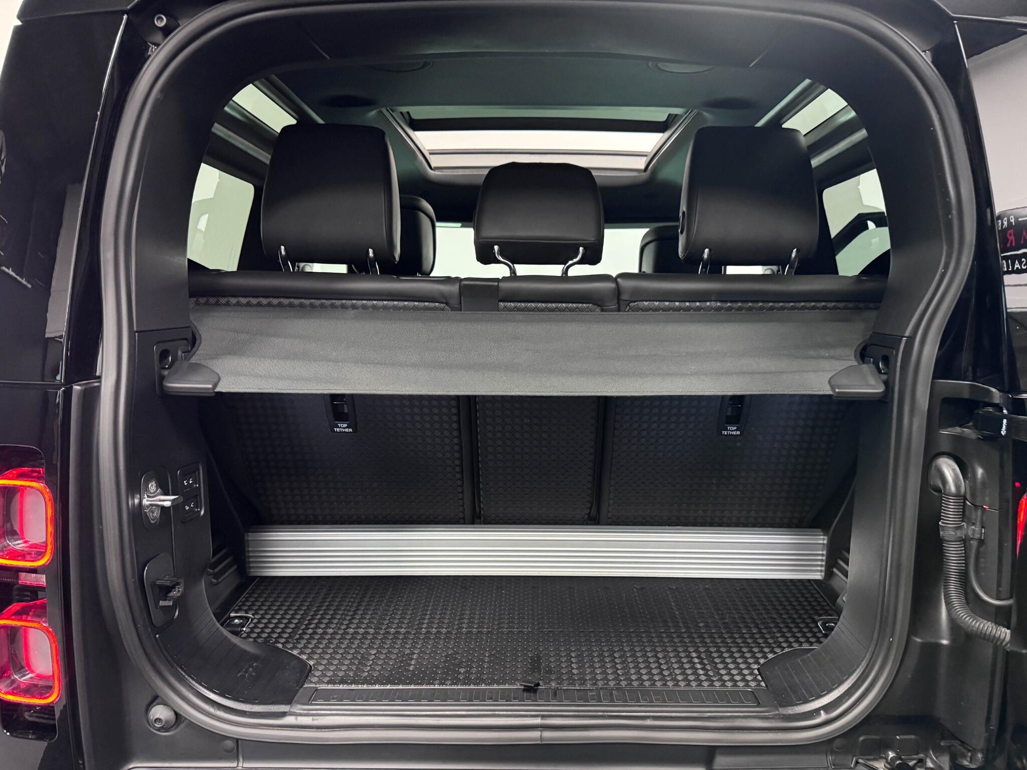 Land Rover Defender view 7