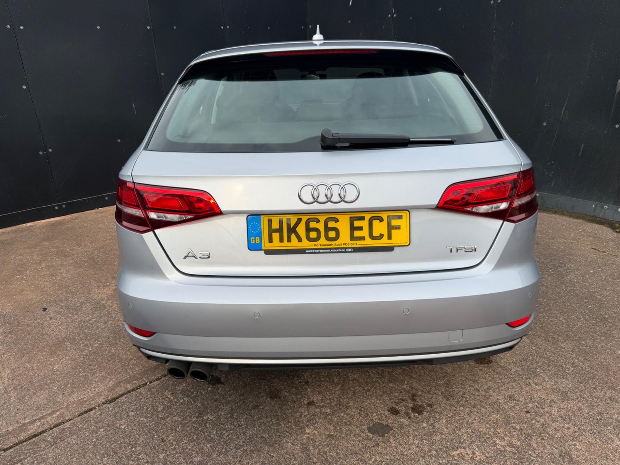 Audi A3 view 16