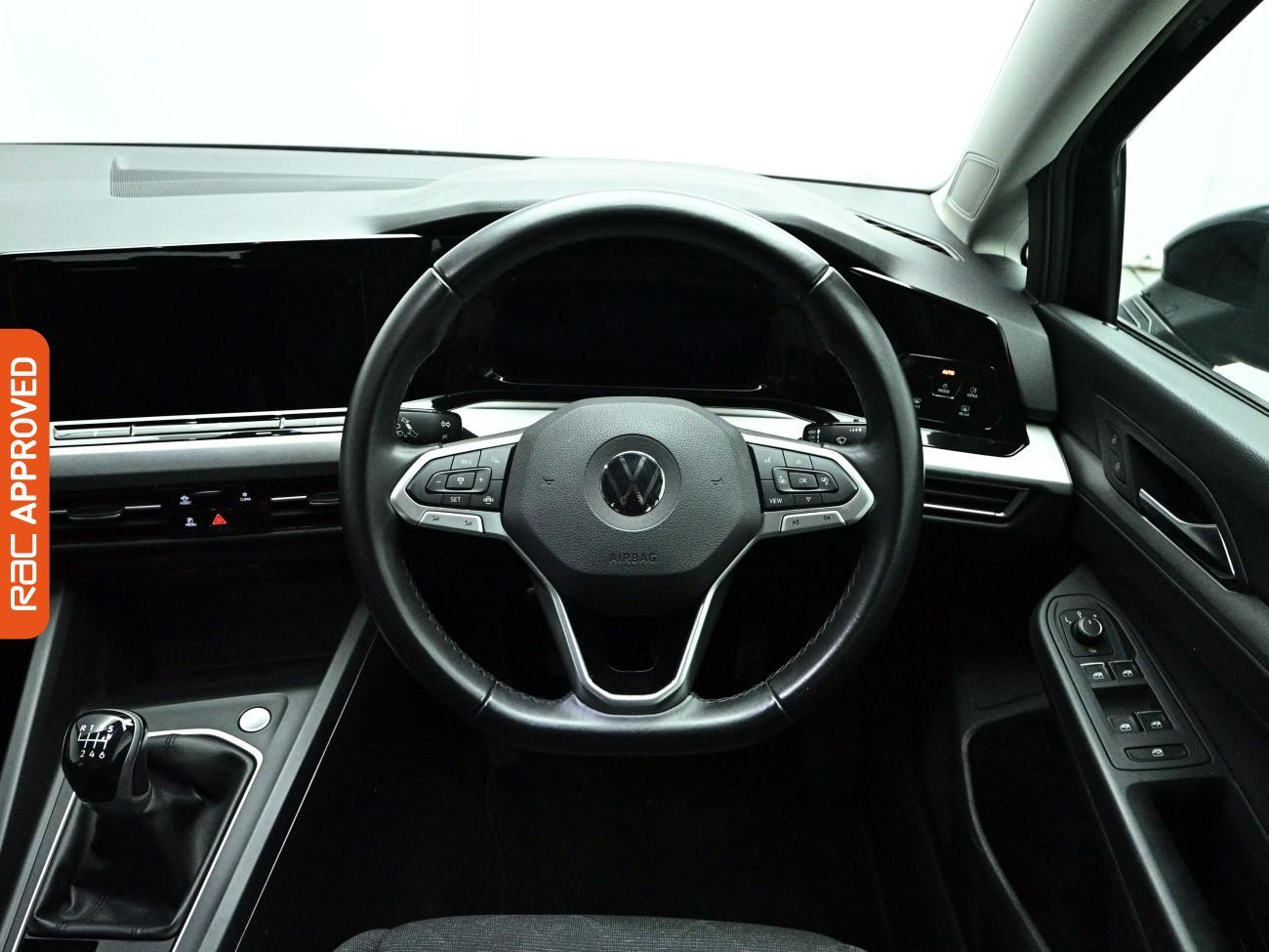 Volkswagen Golf view 9