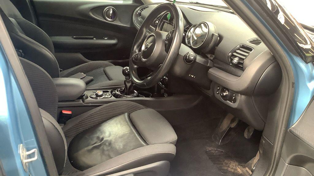Mini Clubman view 11