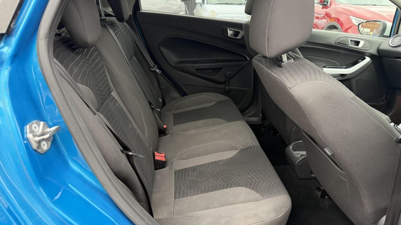 Ford Fiesta view 23