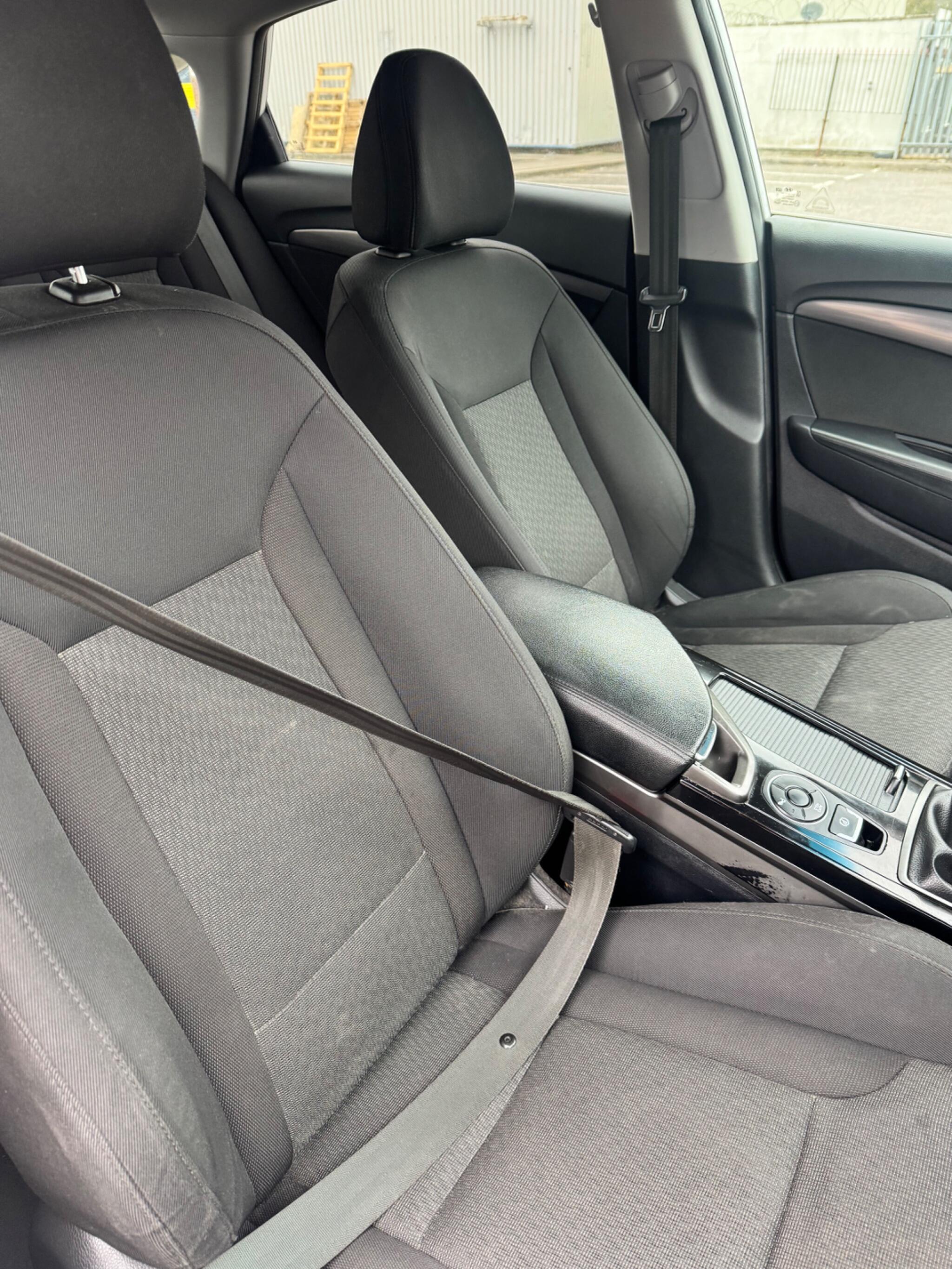 Hyundai i40 view 15