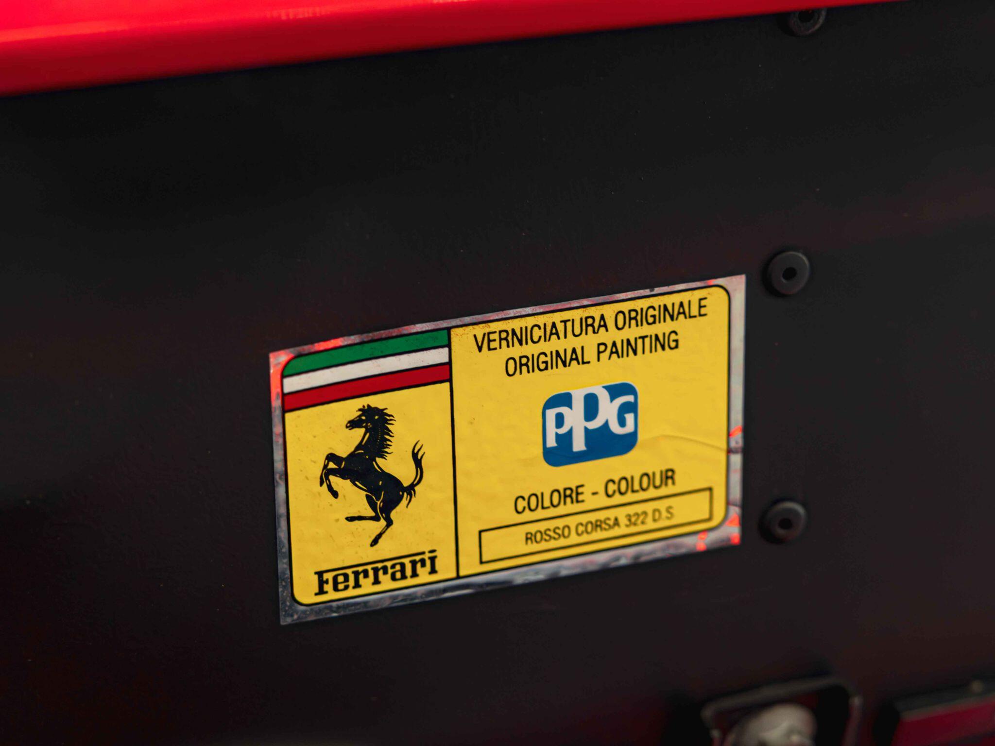 Ferrari F355 view 4