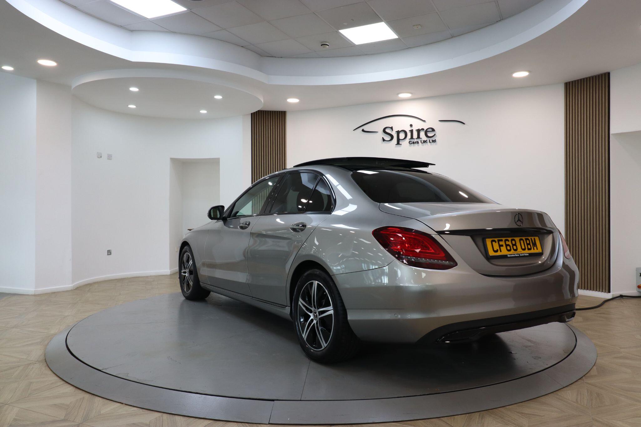 Mercedes-Benz C Class view 8