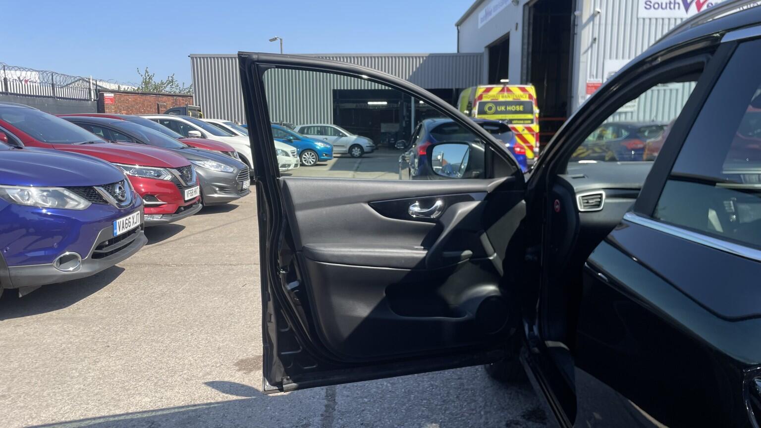 Nissan Qashqai view 17